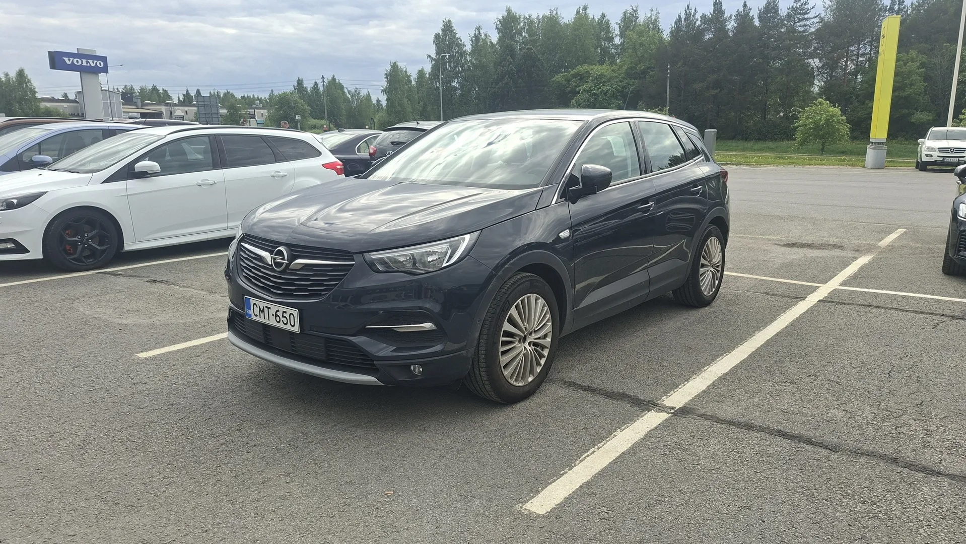 Opel Grandland X CMT-650 carousel image