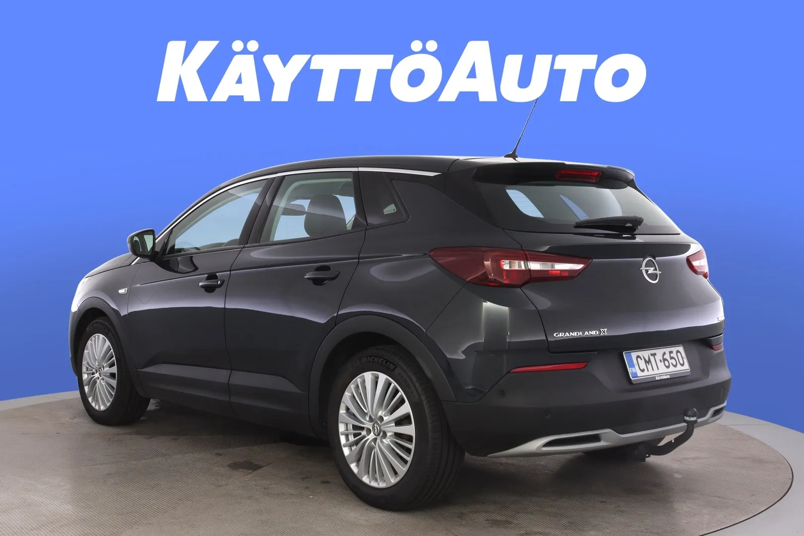 Opel Grandland X CMT-650 carousel image