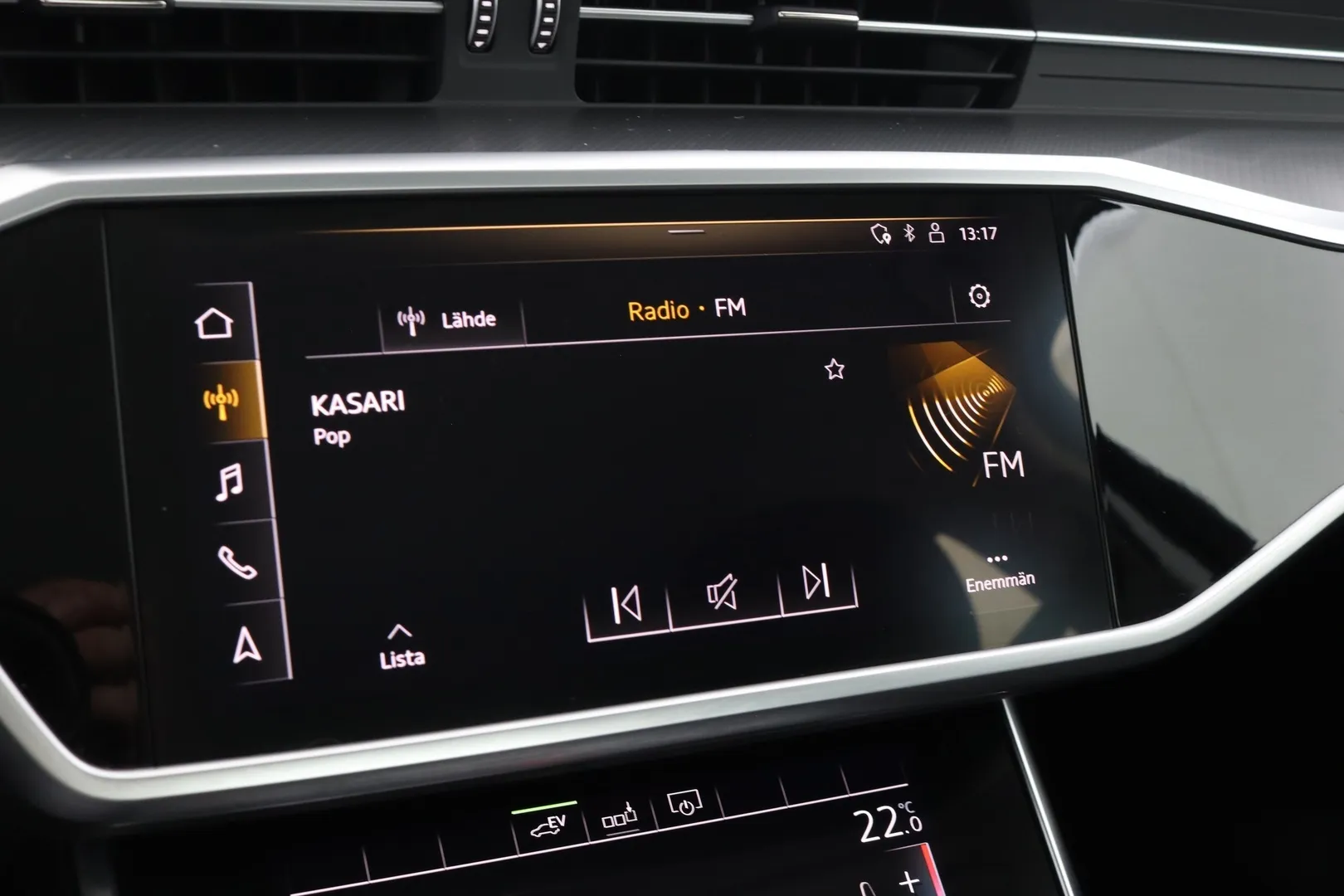 Audi A6 ZMX-296 carousel image