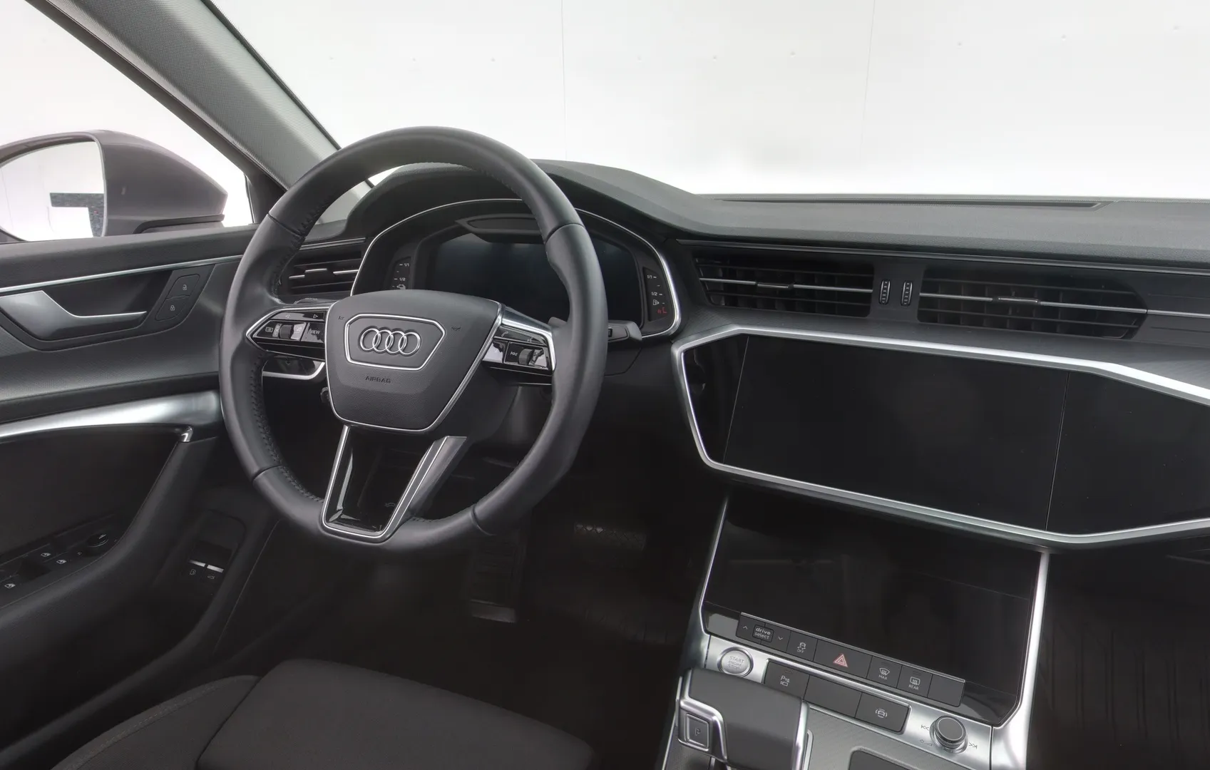 Audi A6 ZMX-296 carousel image