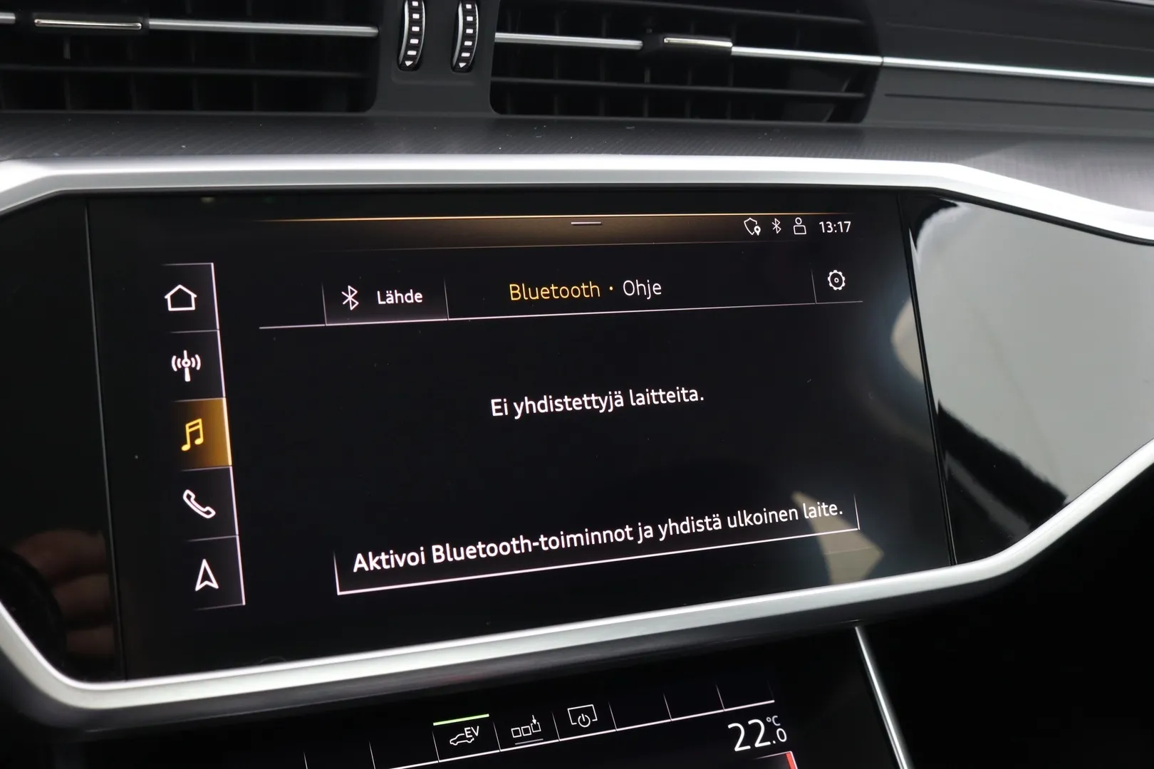 Audi A6 ZMX-296 carousel image