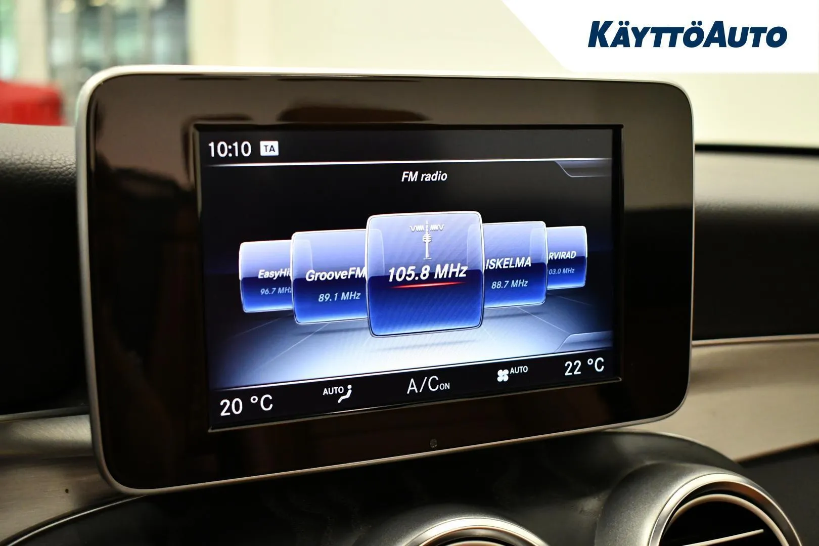Mercedes-Benz C ETJ-998 carousel image
