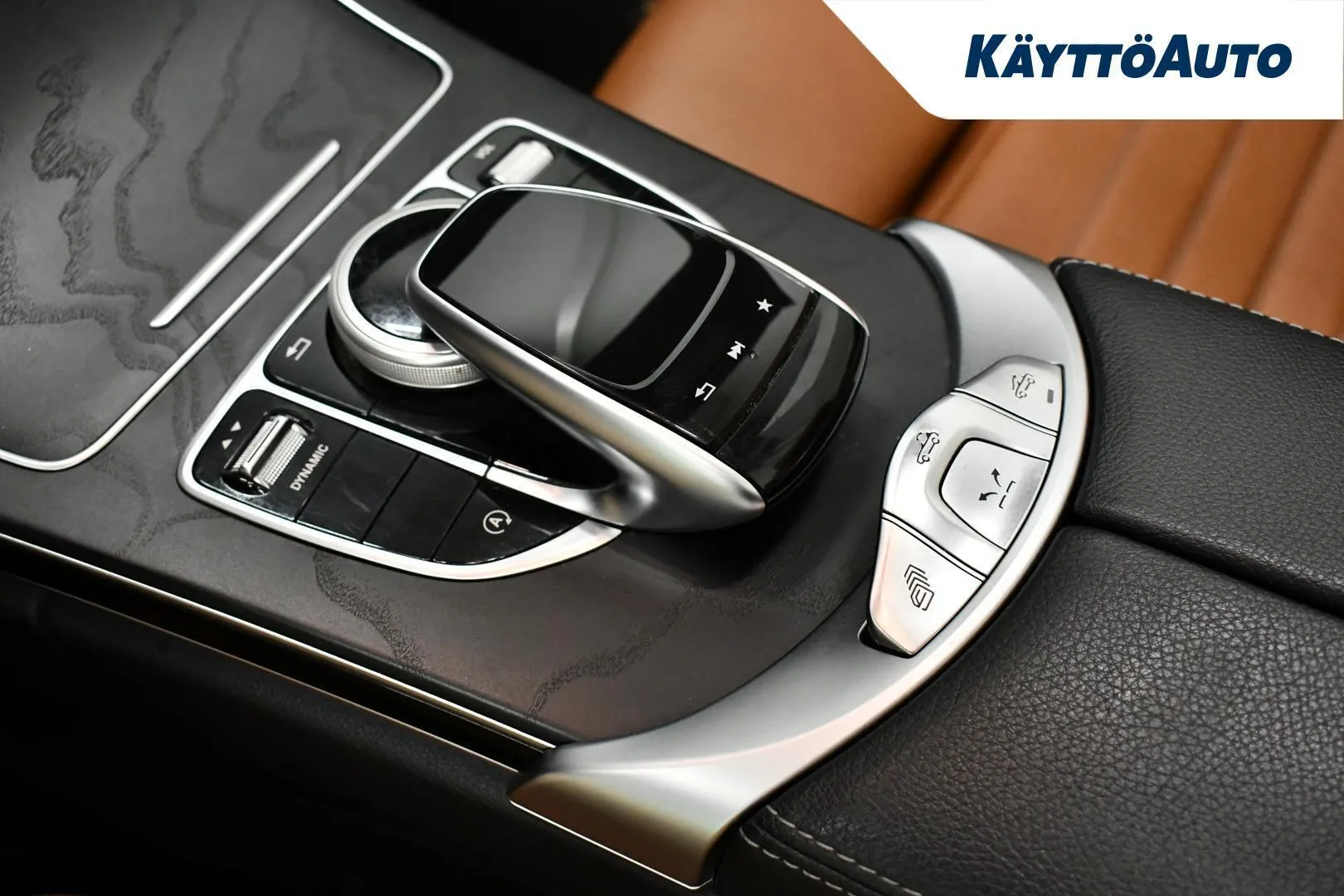 Mercedes-Benz C ETJ-998 carousel image