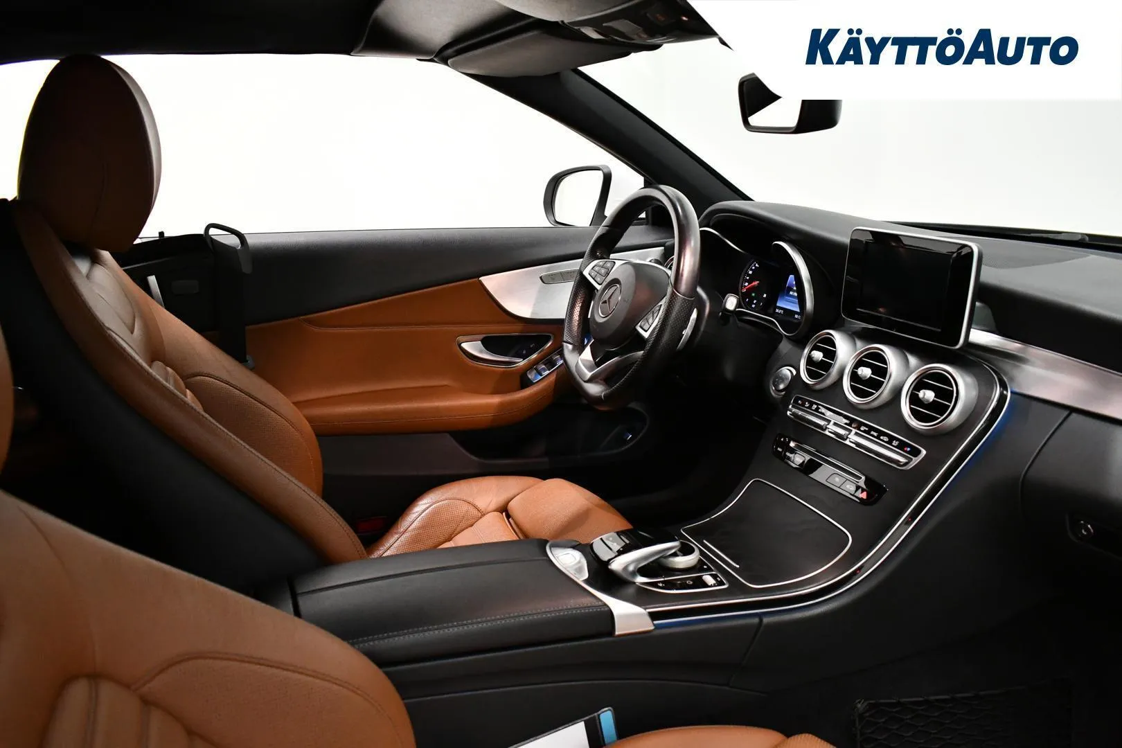 Mercedes-Benz C ETJ-998 carousel image