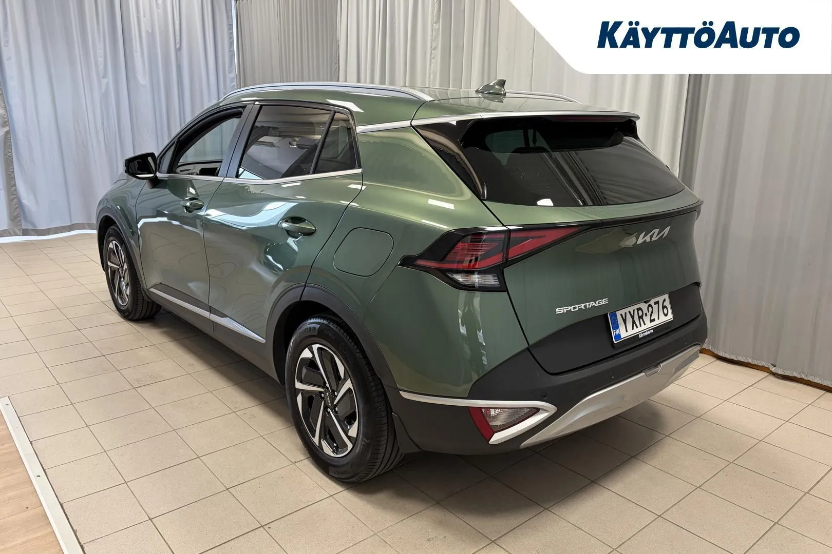 Kia Sportage YXR-276 carousel image