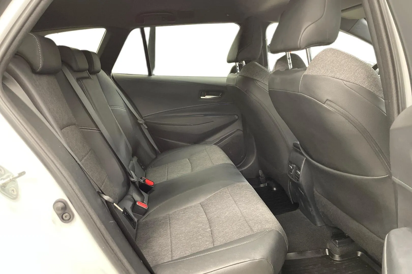 Toyota Corolla MOP-568 carousel image
