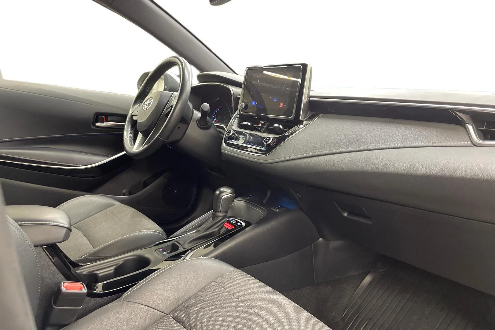 Toyota Corolla MOP-568 carousel image