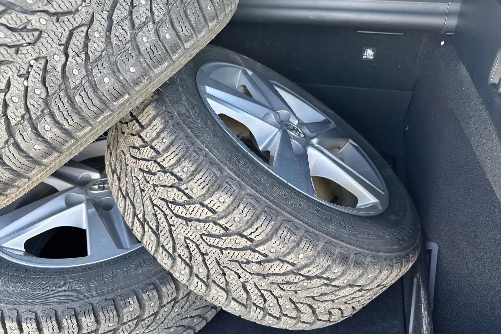 Toyota Corolla MOP-568 carousel image