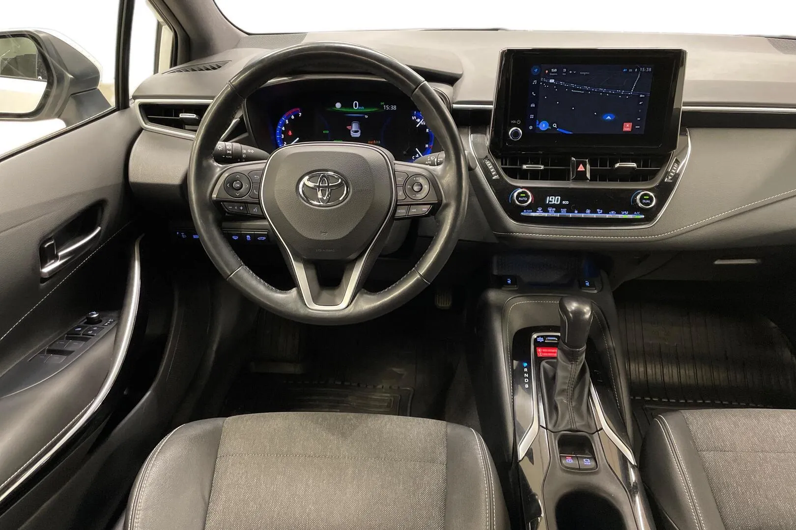 Toyota Corolla MOP-568 carousel image