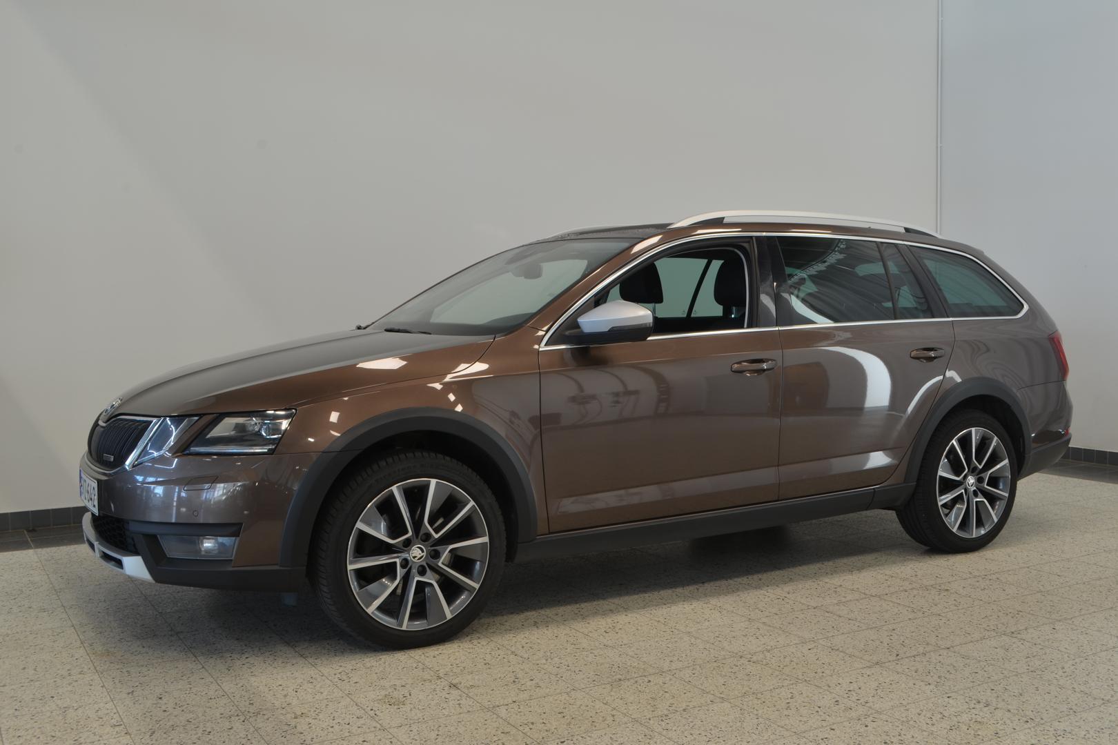 Skoda Octavia 2019, kuva 2/17