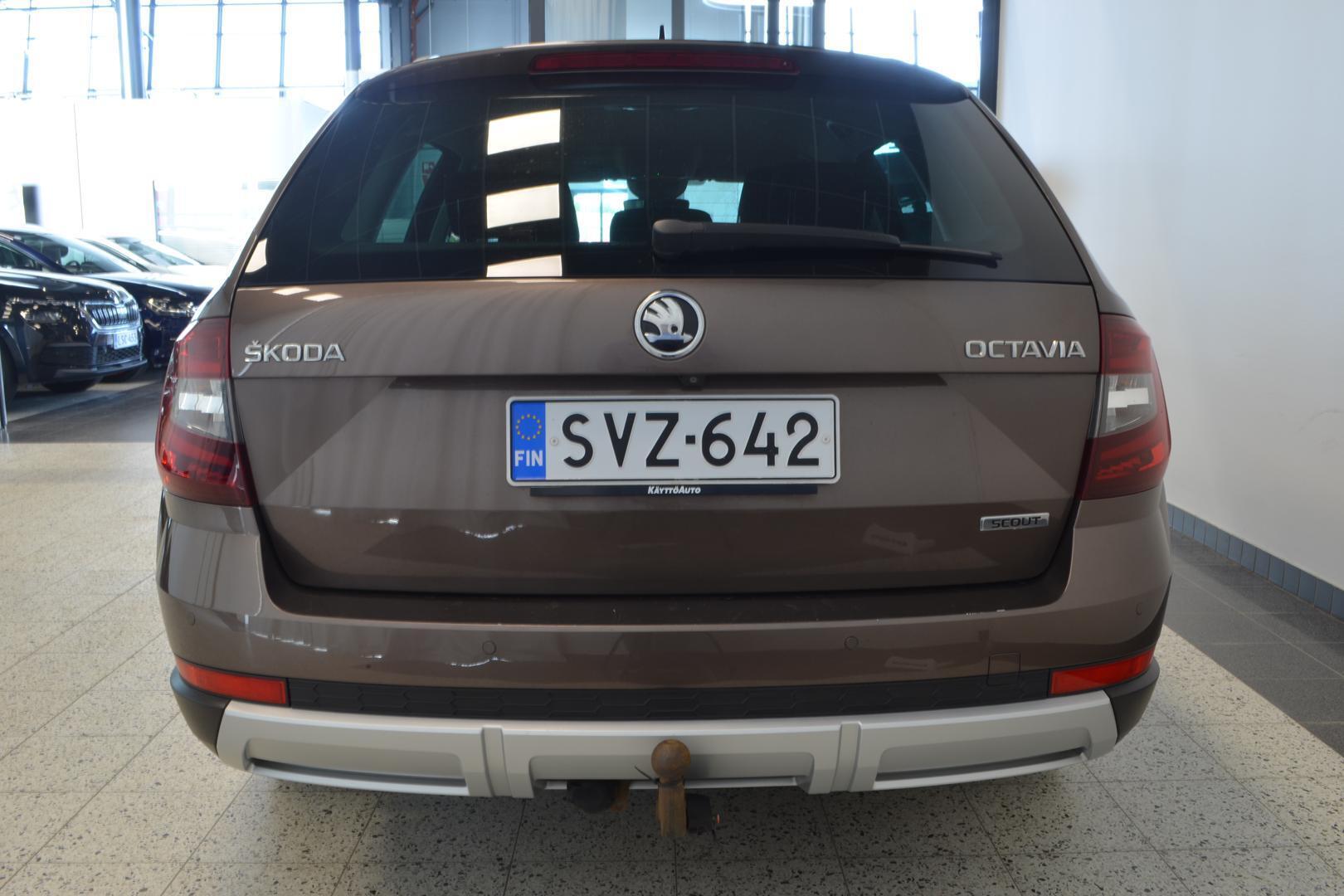 Skoda Octavia 2019, kuva 5/17