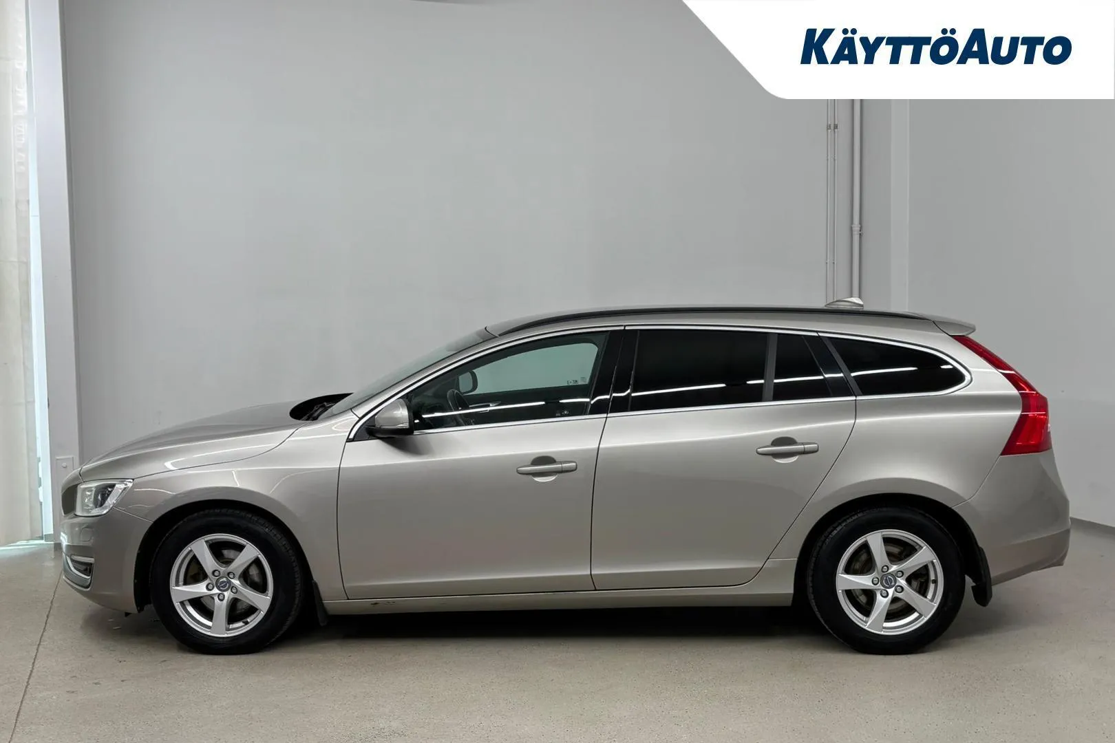 Volvo V60 KMO-174 carousel image