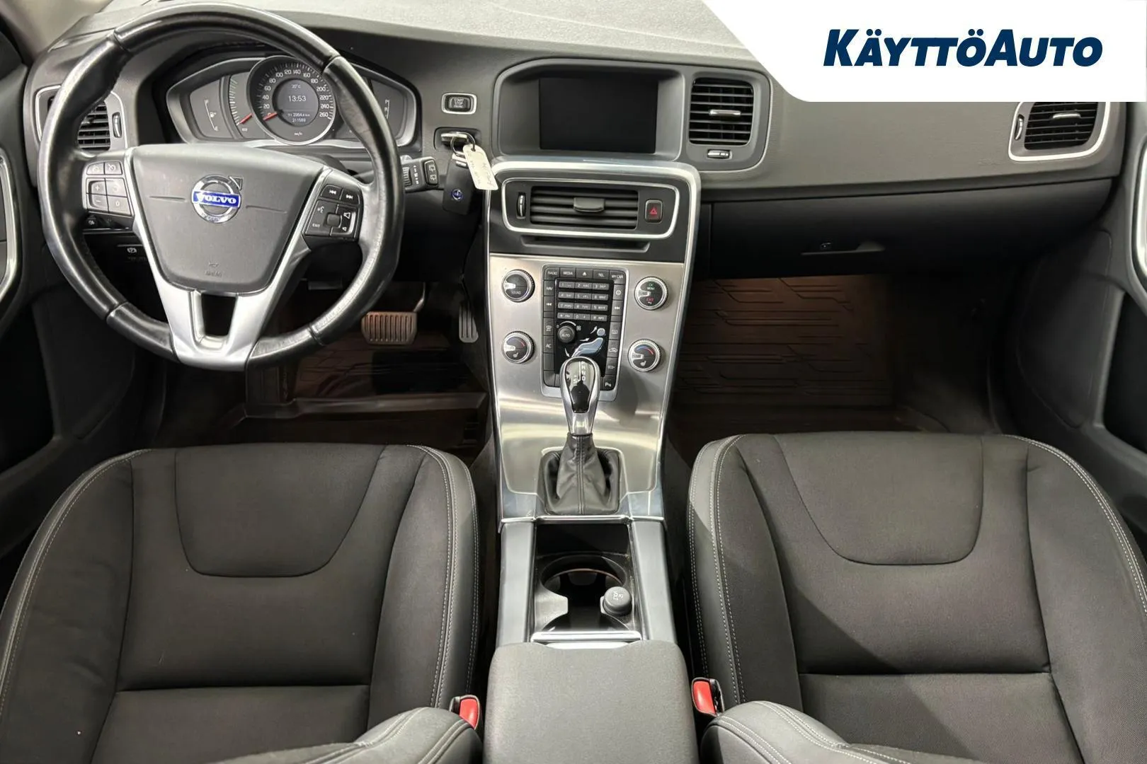 Volvo V60 KMO-174 carousel image