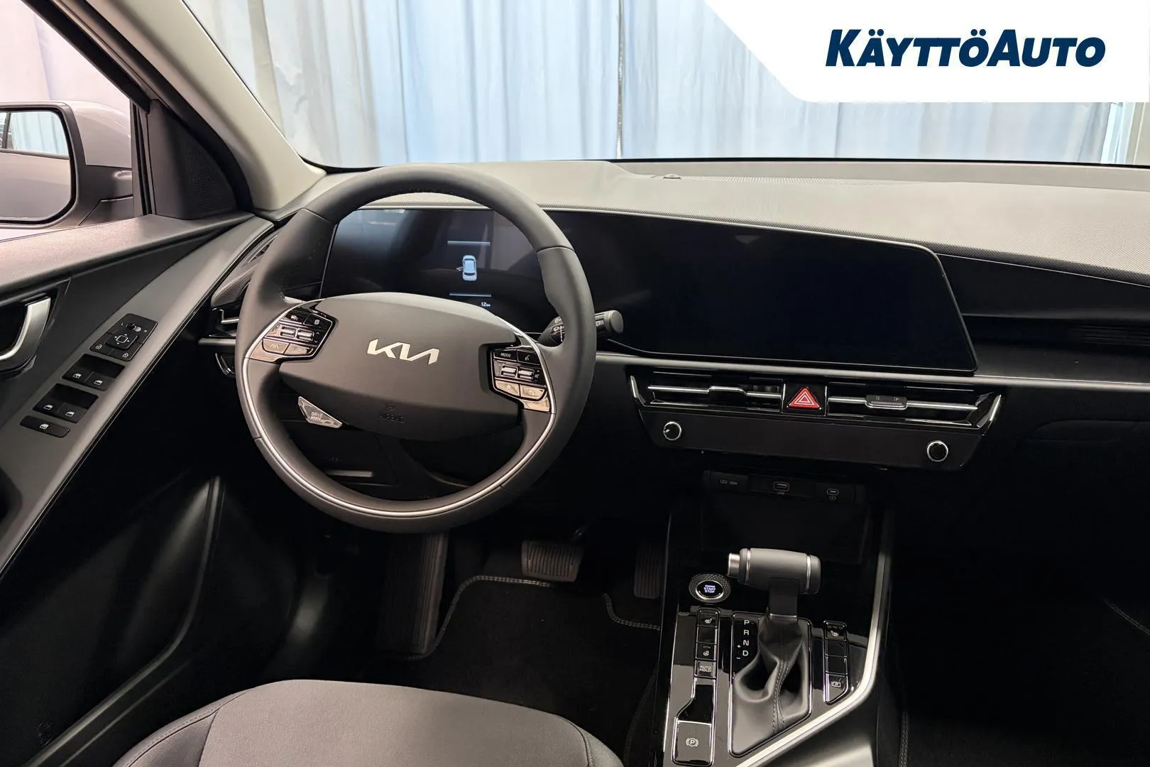 Kia Niro FSZ-231 carousel image