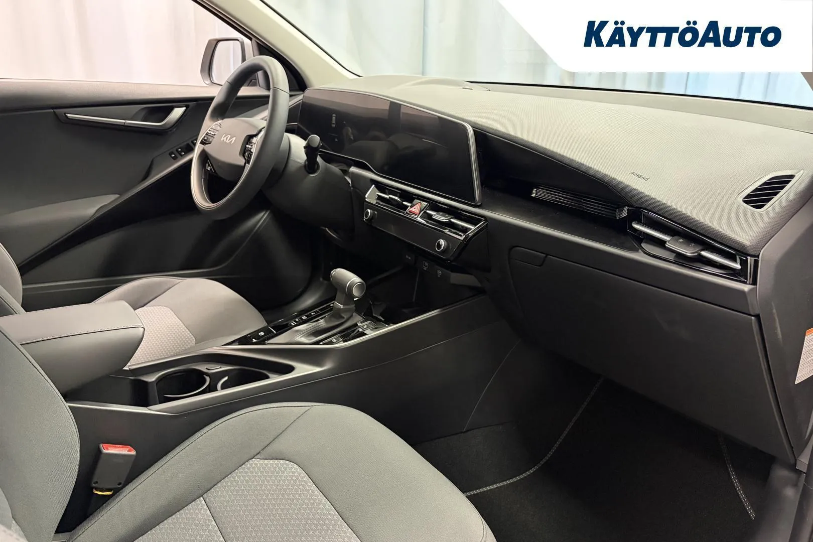 Kia Niro FSZ-231 carousel image