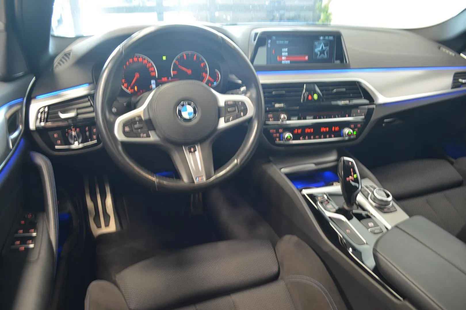 BMW 520 YJN-554 carousel image
