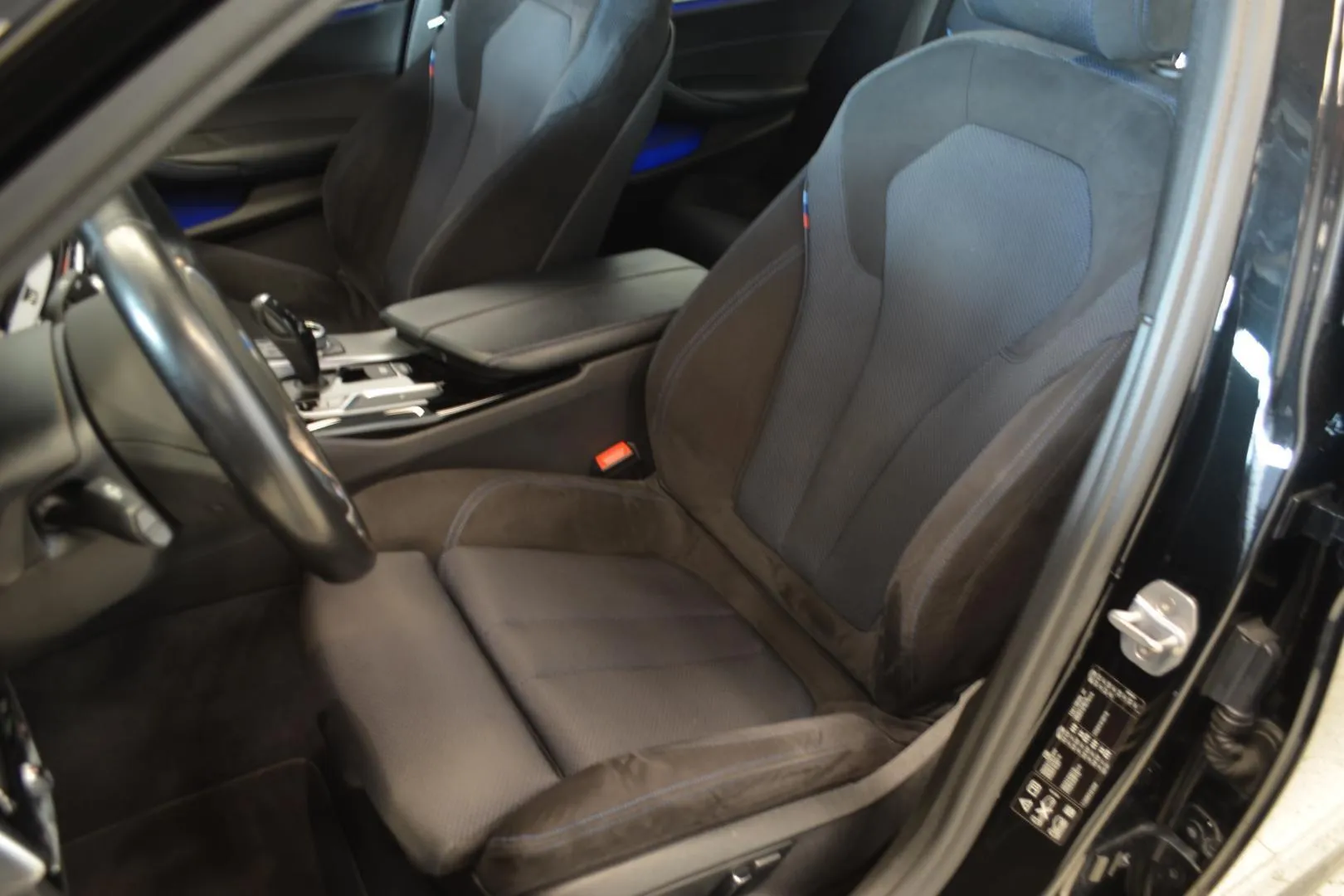 BMW 520 YJN-554 carousel image