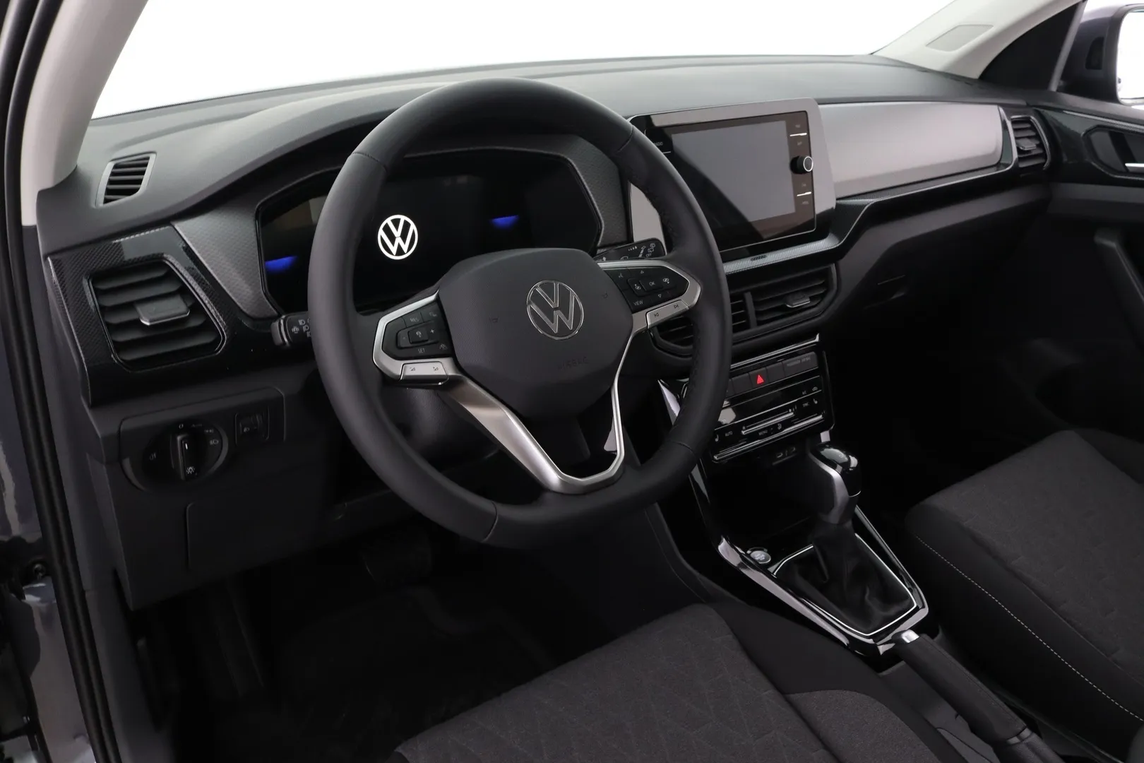 Volkswagen T-Cross SSJ-515 carousel image
