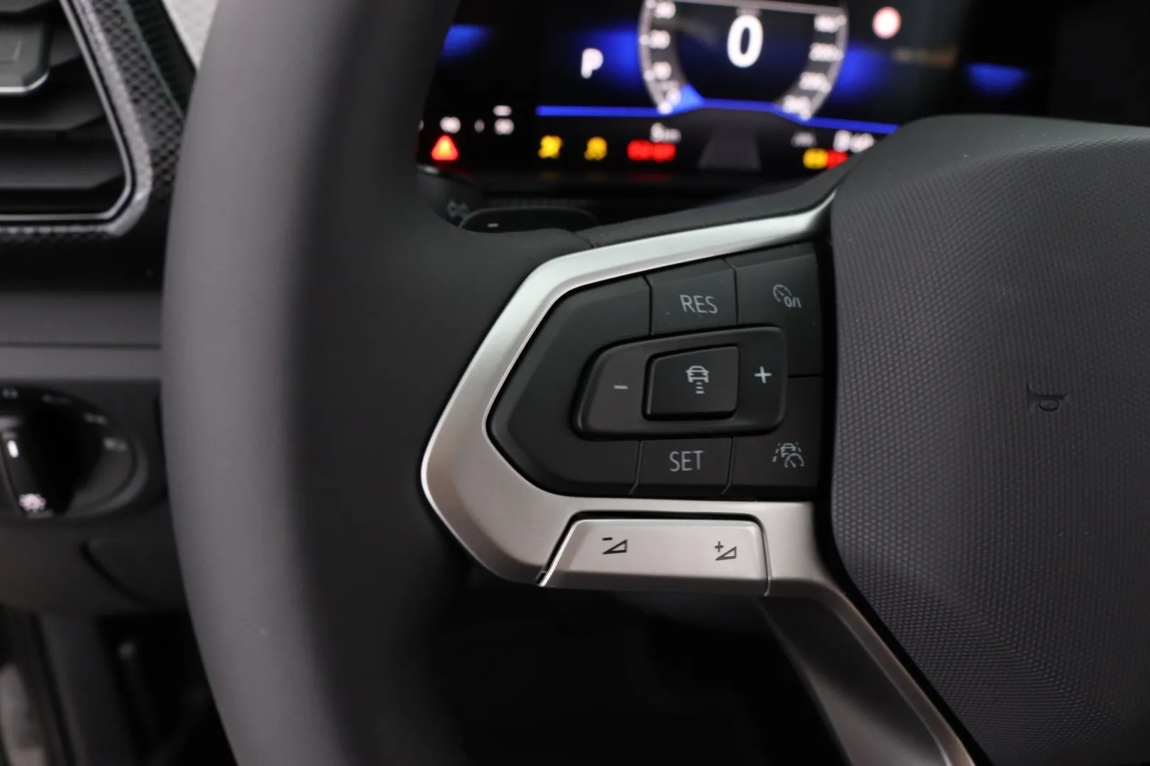 Volkswagen T-Cross SSJ-515 carousel image