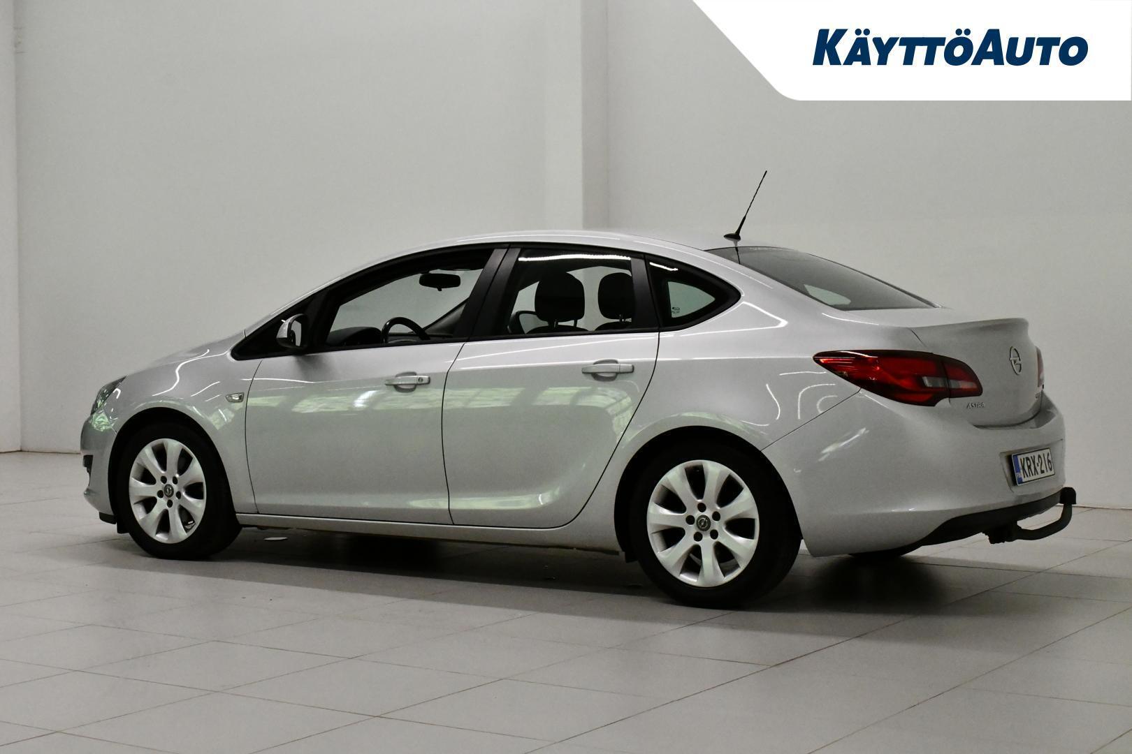 Opel Astra 2013, kuva 3/18