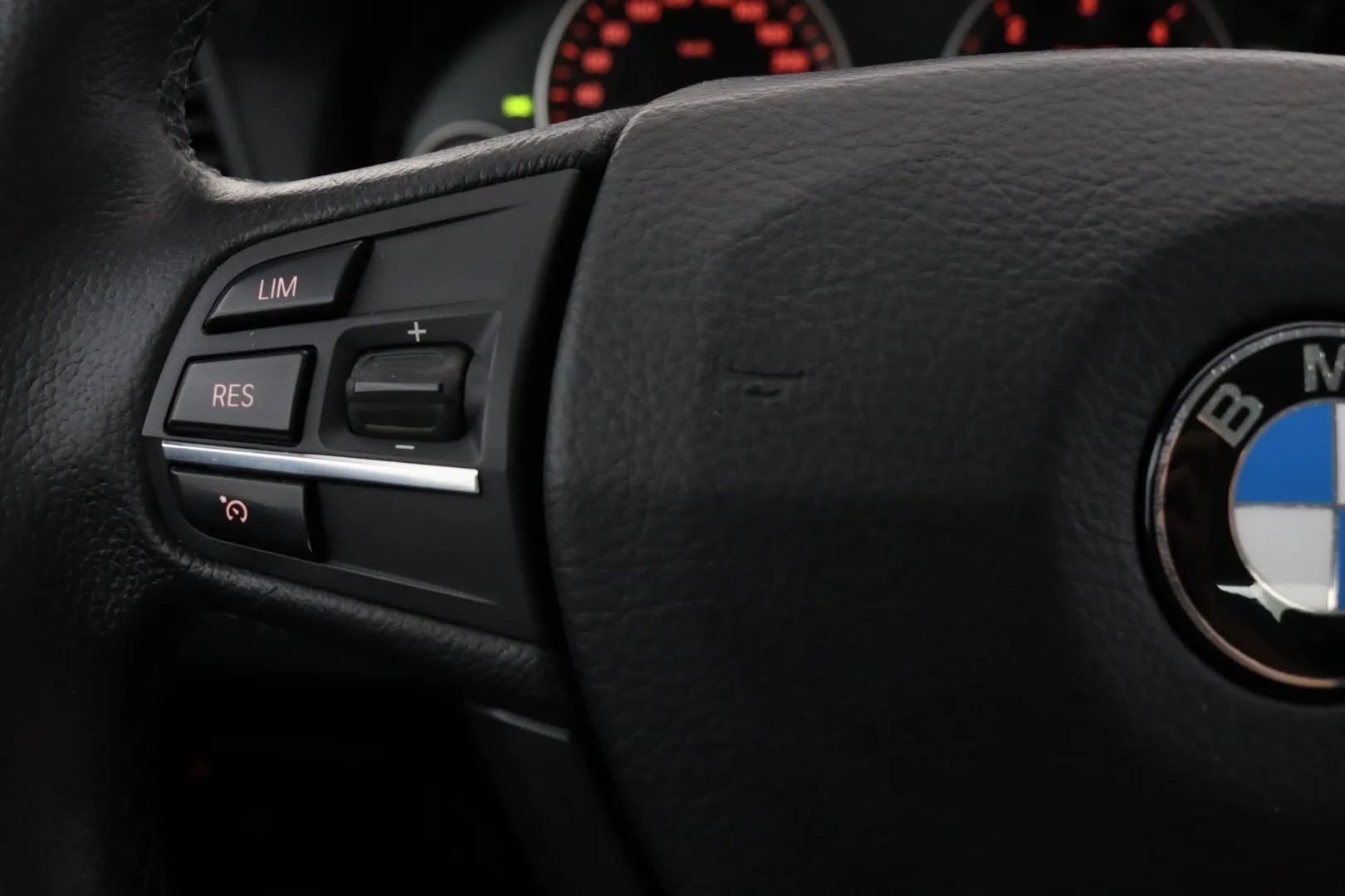 BMW 520 BPP-518 carousel image
