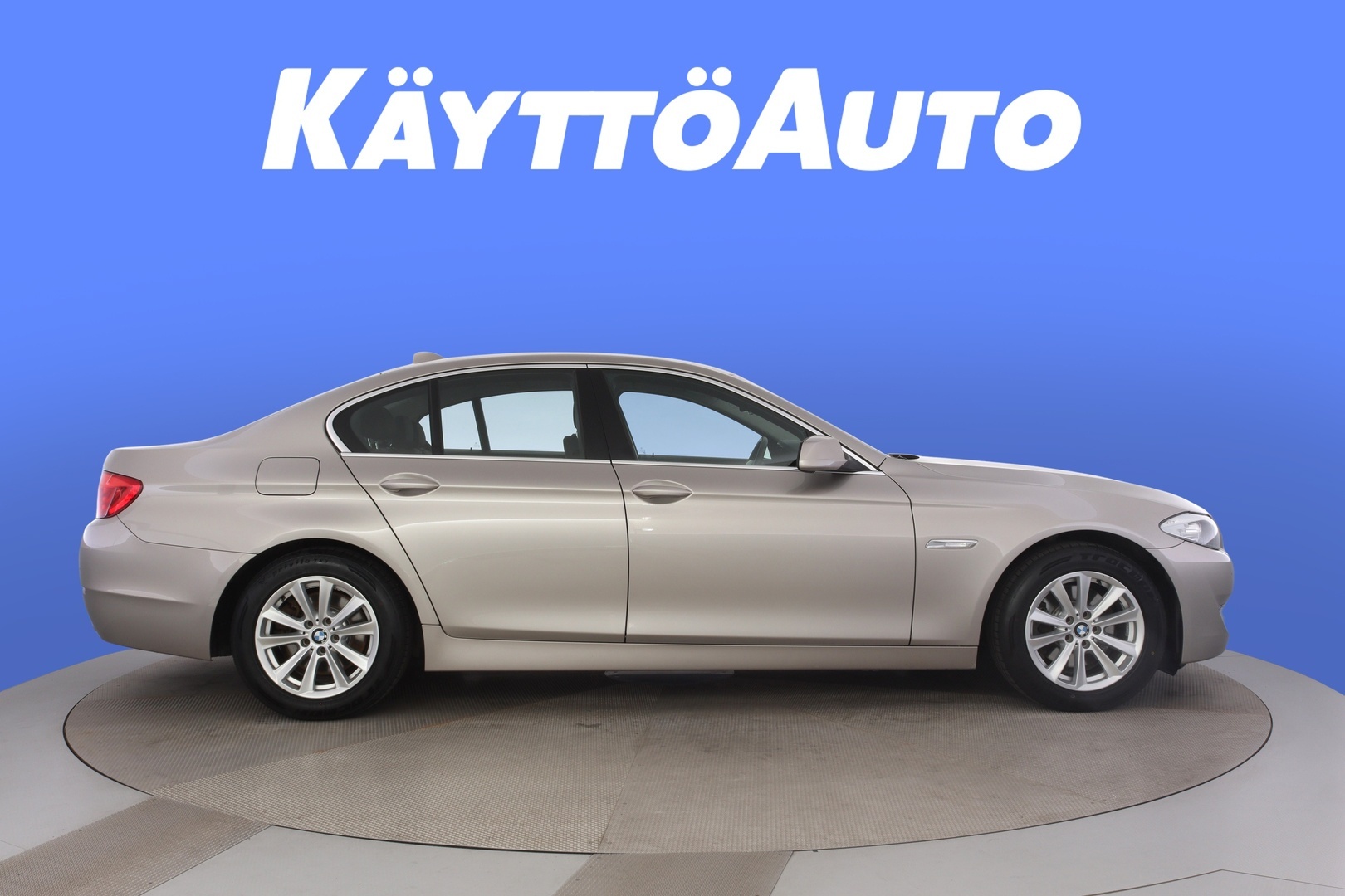 BMW 520 2012, kuva 7/36