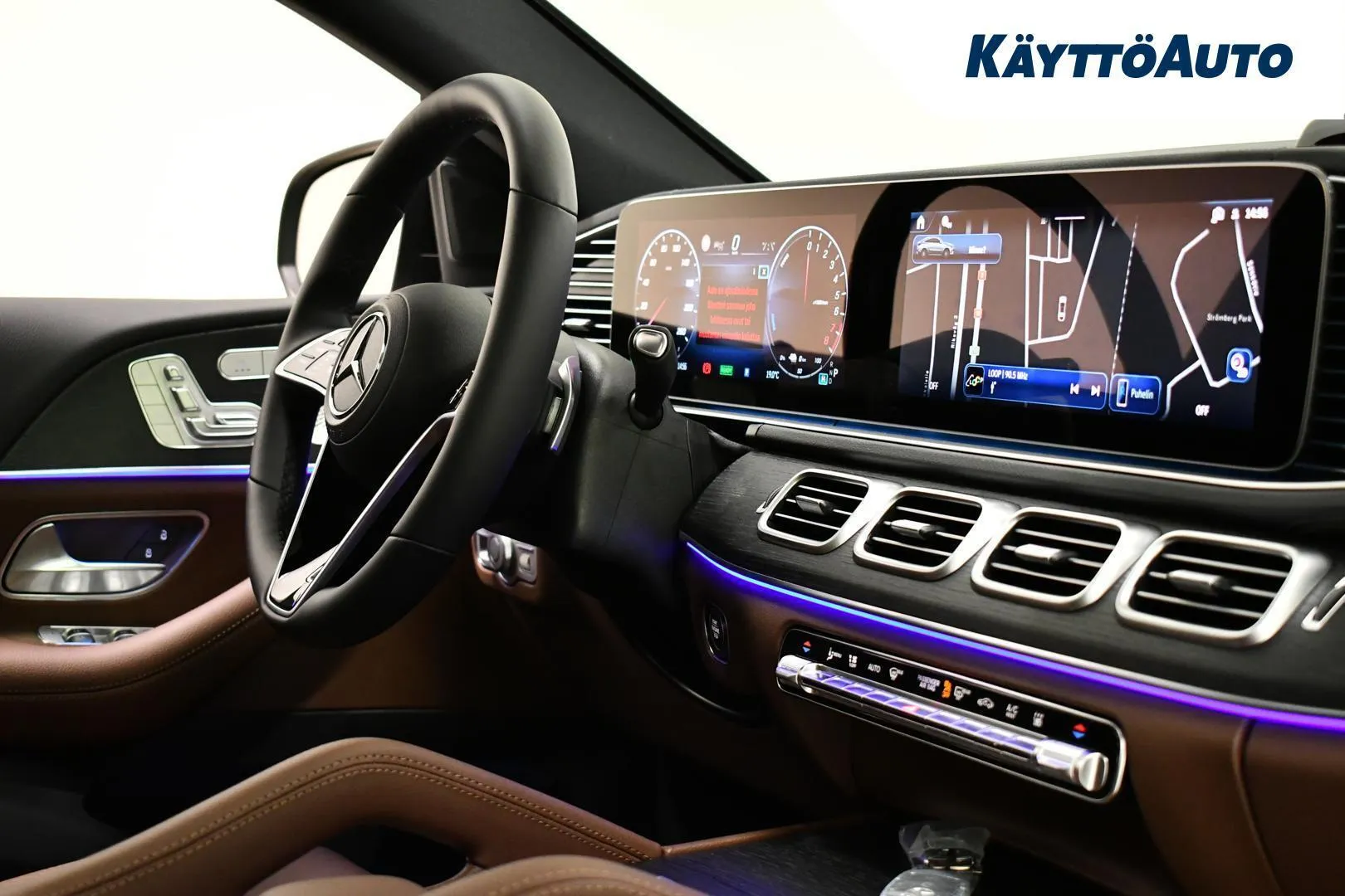 Mercedes-Benz GLE YMR-924 carousel image