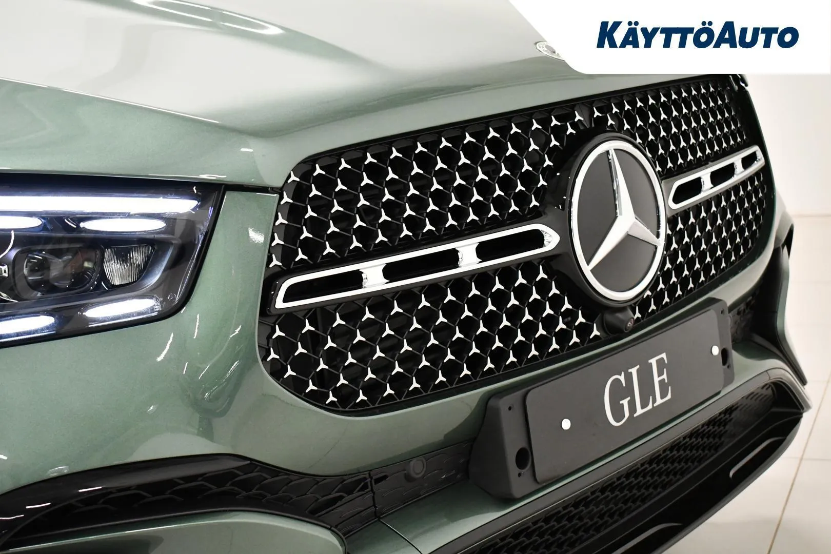 Mercedes-Benz GLE YMR-924 carousel image