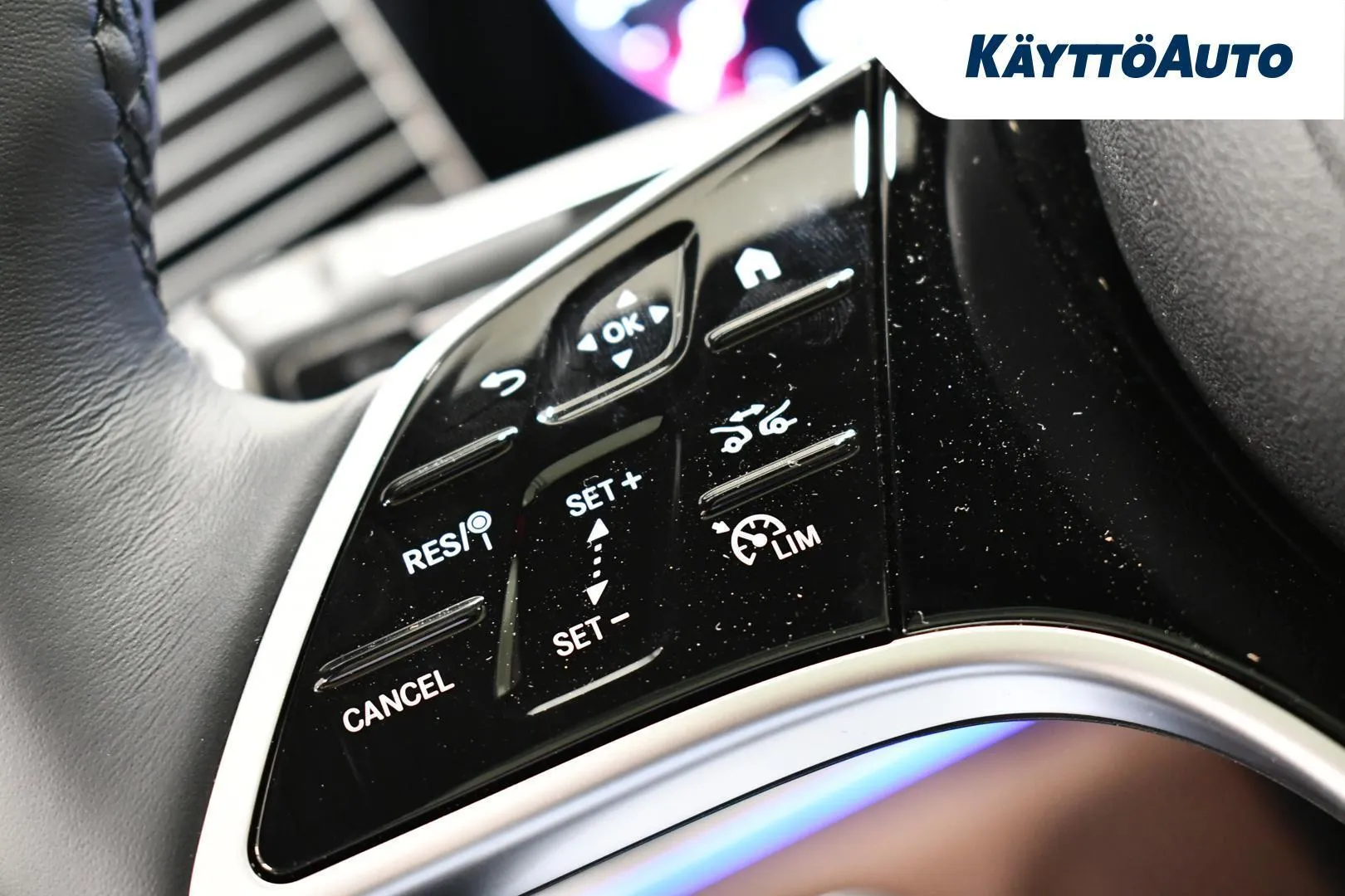 Mercedes-Benz GLE YMR-924 carousel image