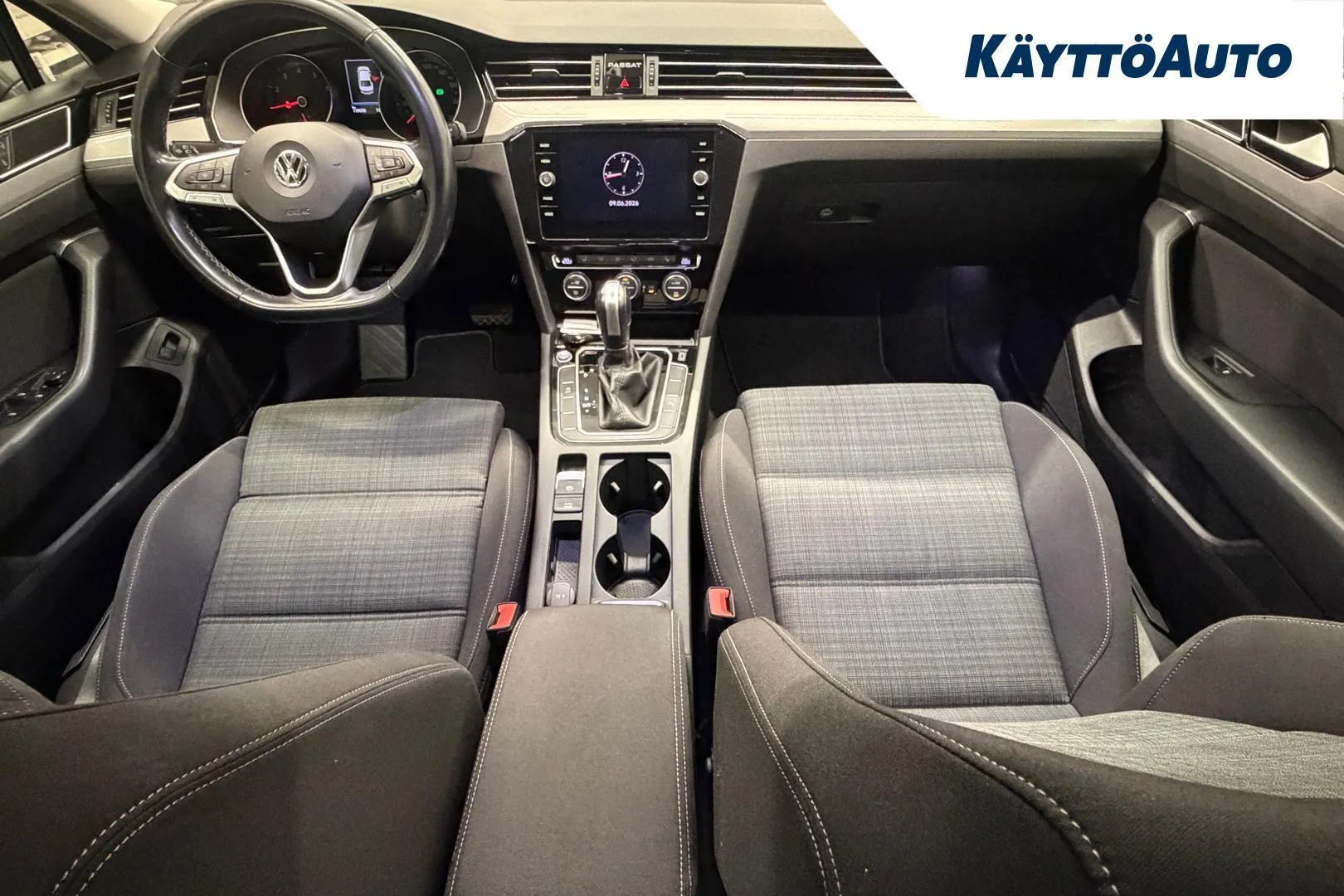 Volkswagen Passat KTR-277 carousel image