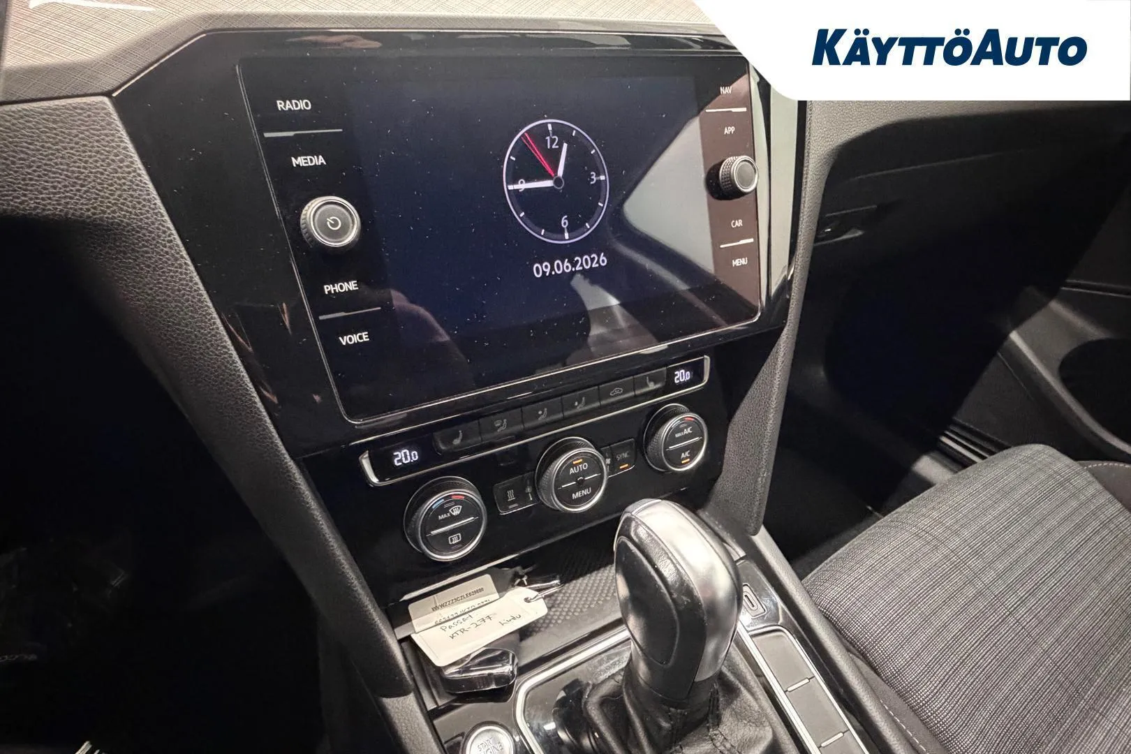 Volkswagen Passat KTR-277 carousel image