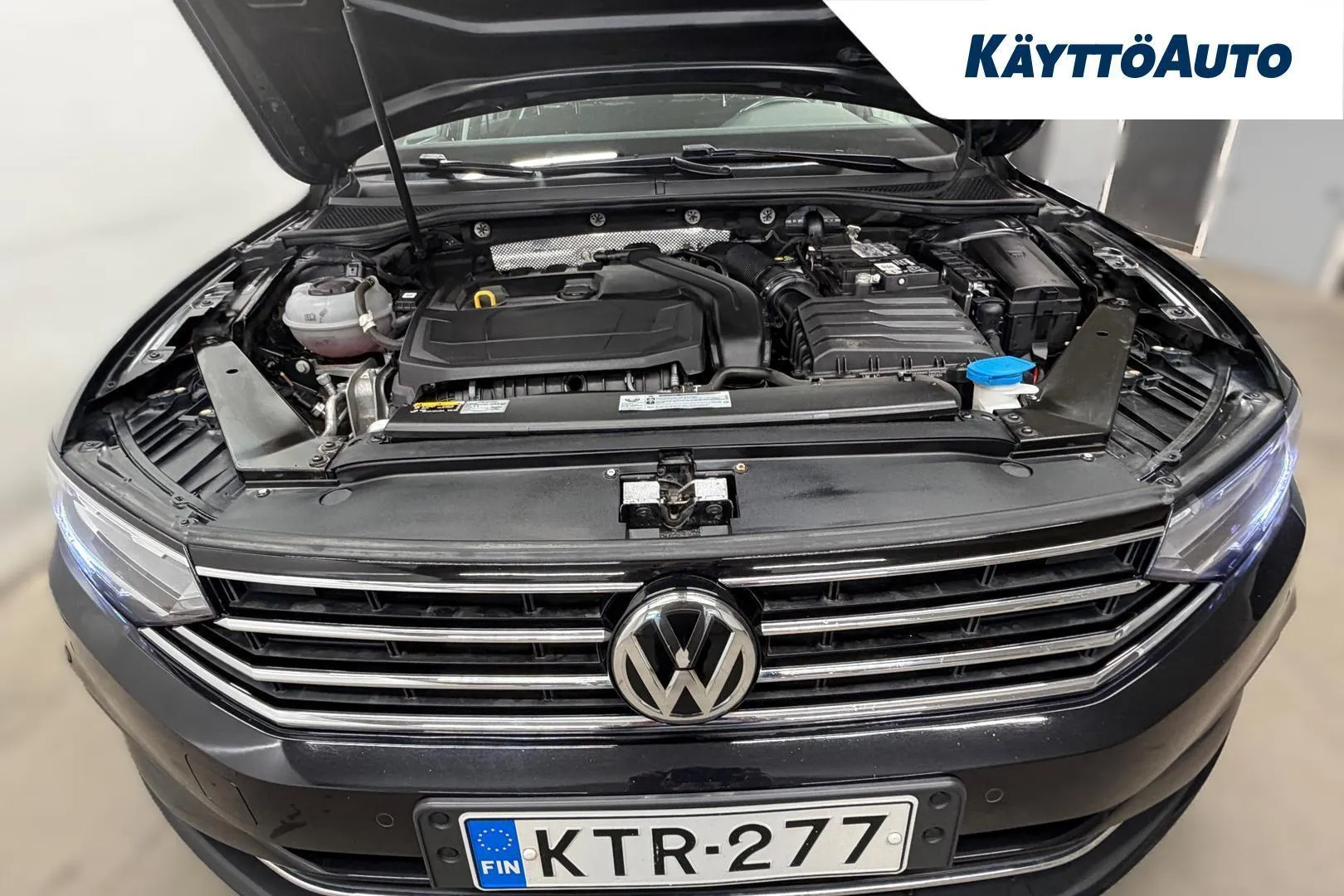Volkswagen Passat KTR-277 carousel image