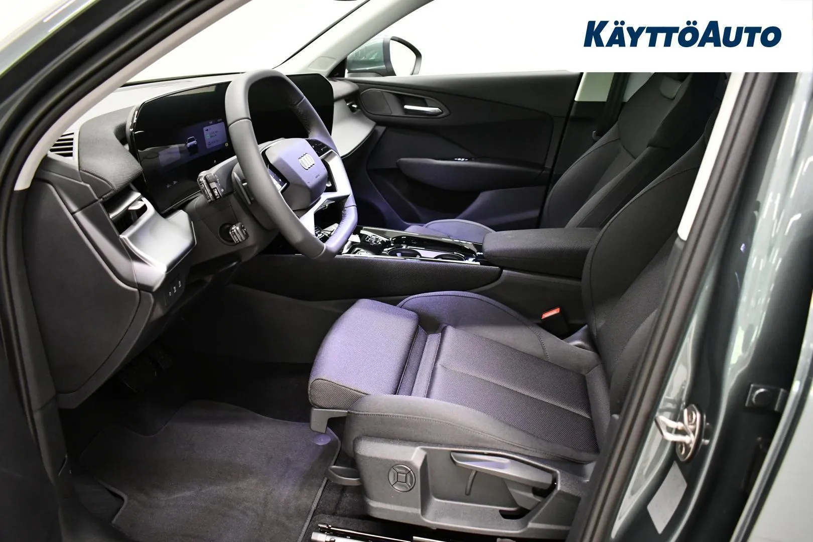 Audi Q3 YMR-234 carousel image