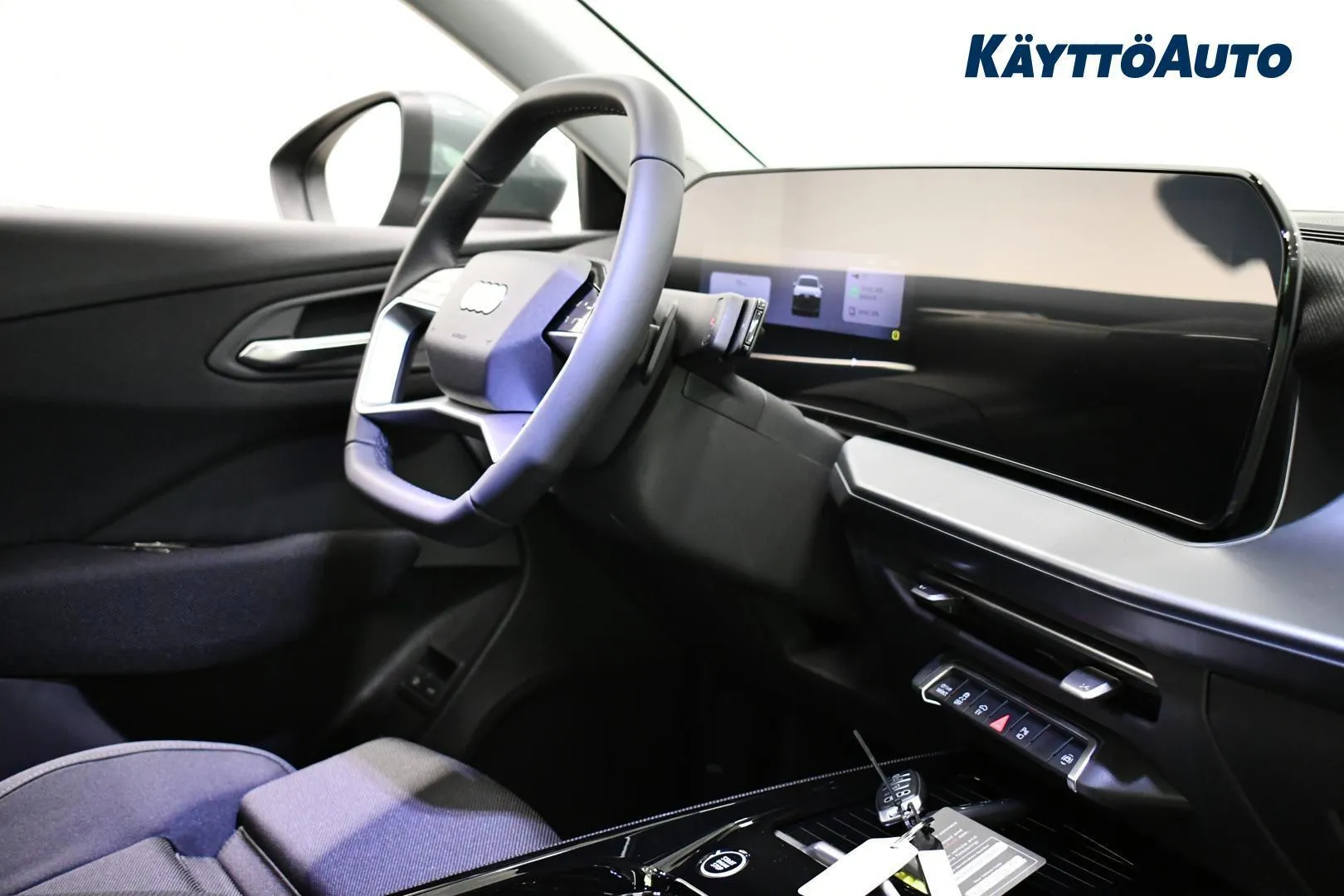 Audi Q3 YMR-234 carousel image