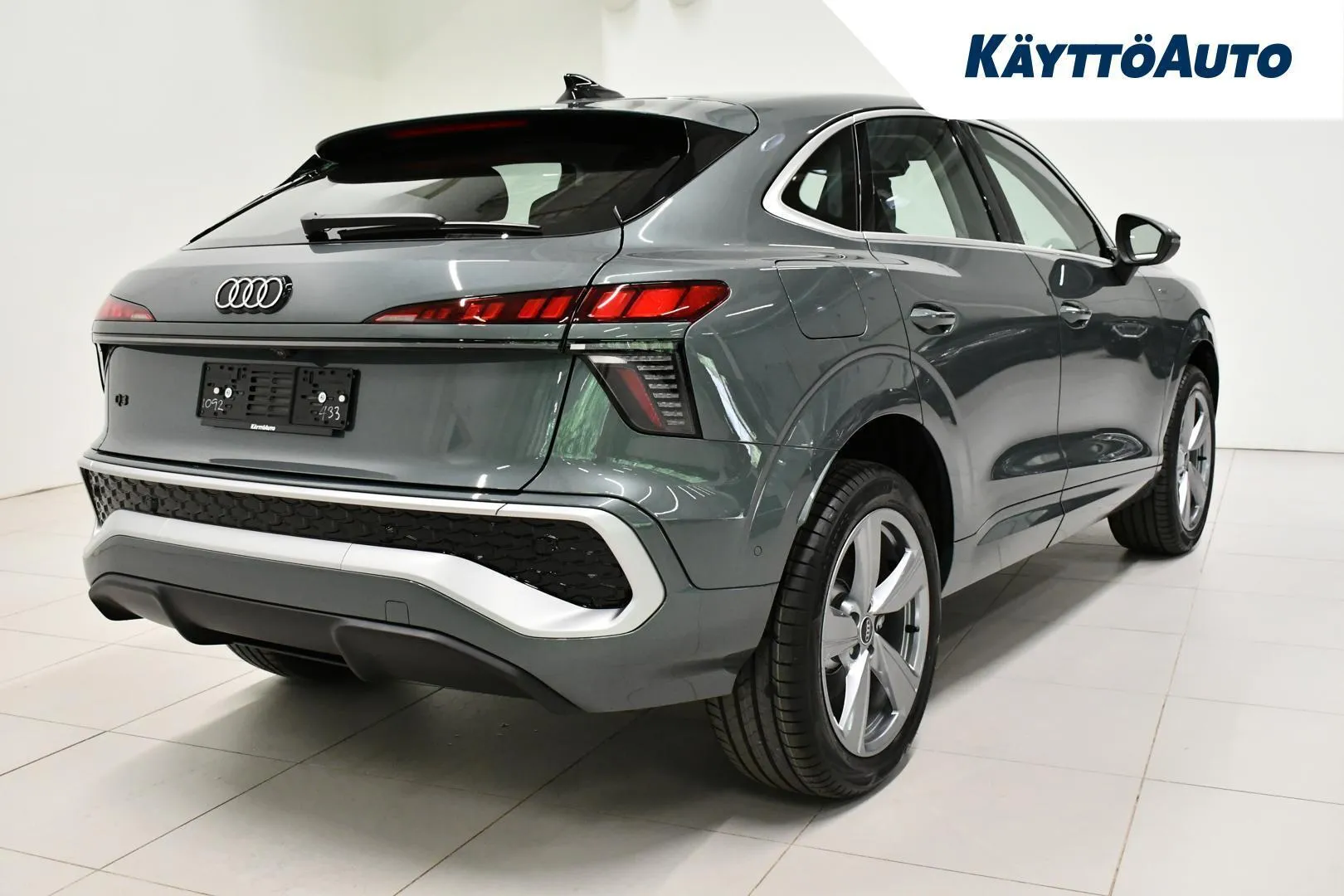 Audi Q3 YMR-234 carousel image