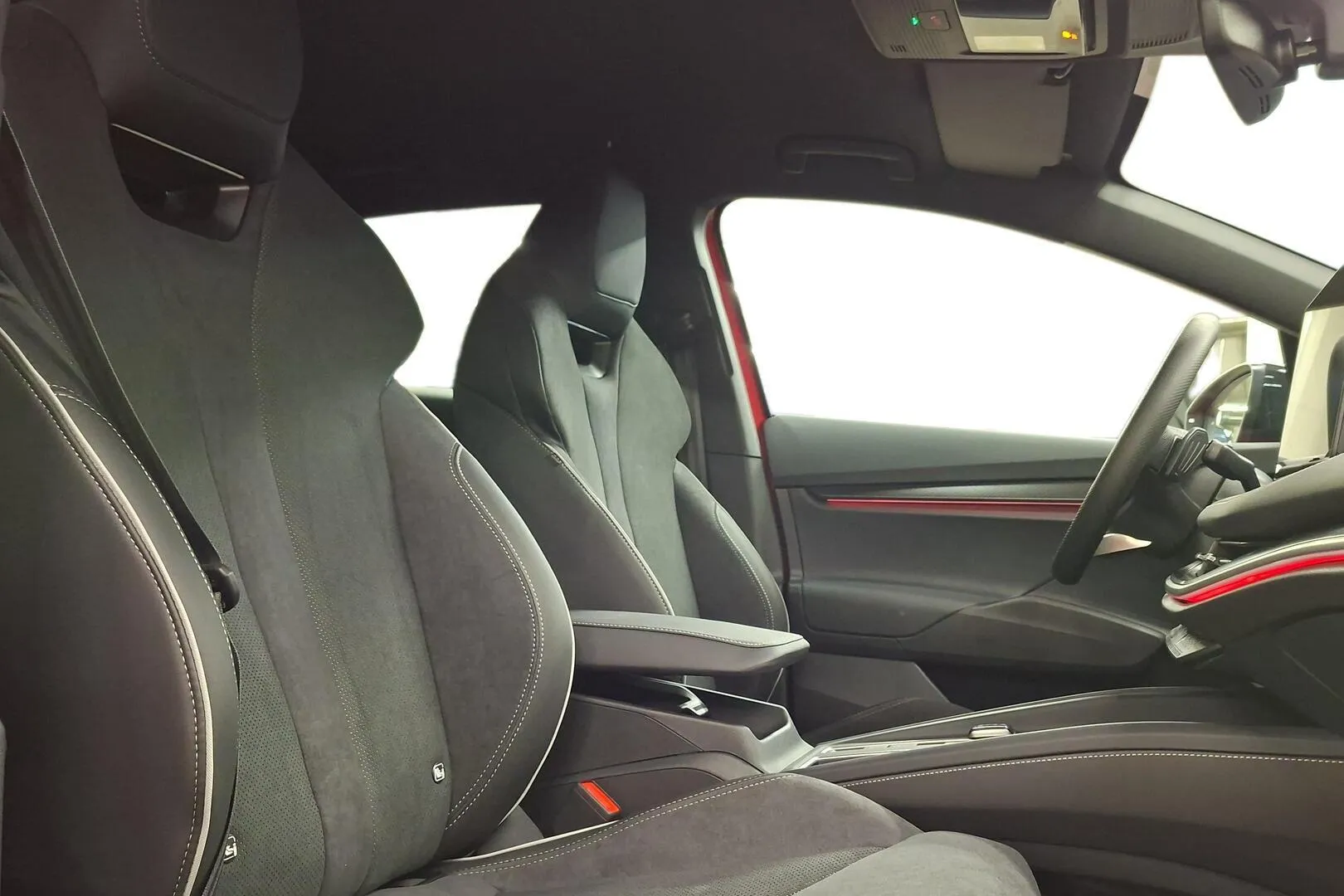 Skoda Elroq YMS-456 carousel image