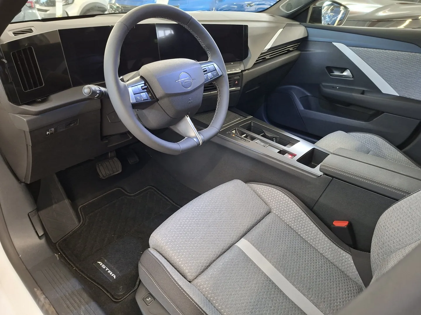 Opel Astra FSZ-993 carousel image