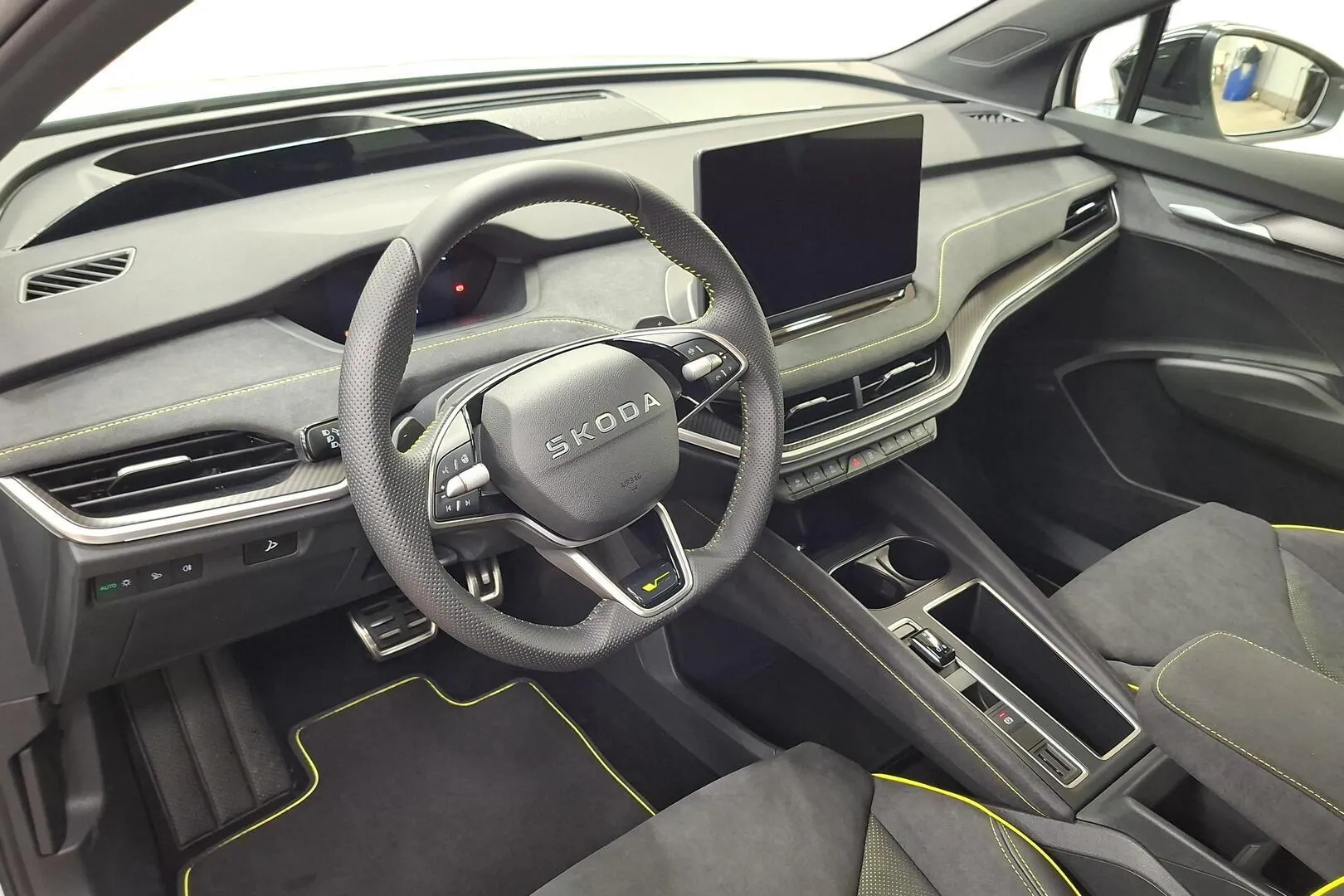 Skoda Enyaq JOS-567 carousel image