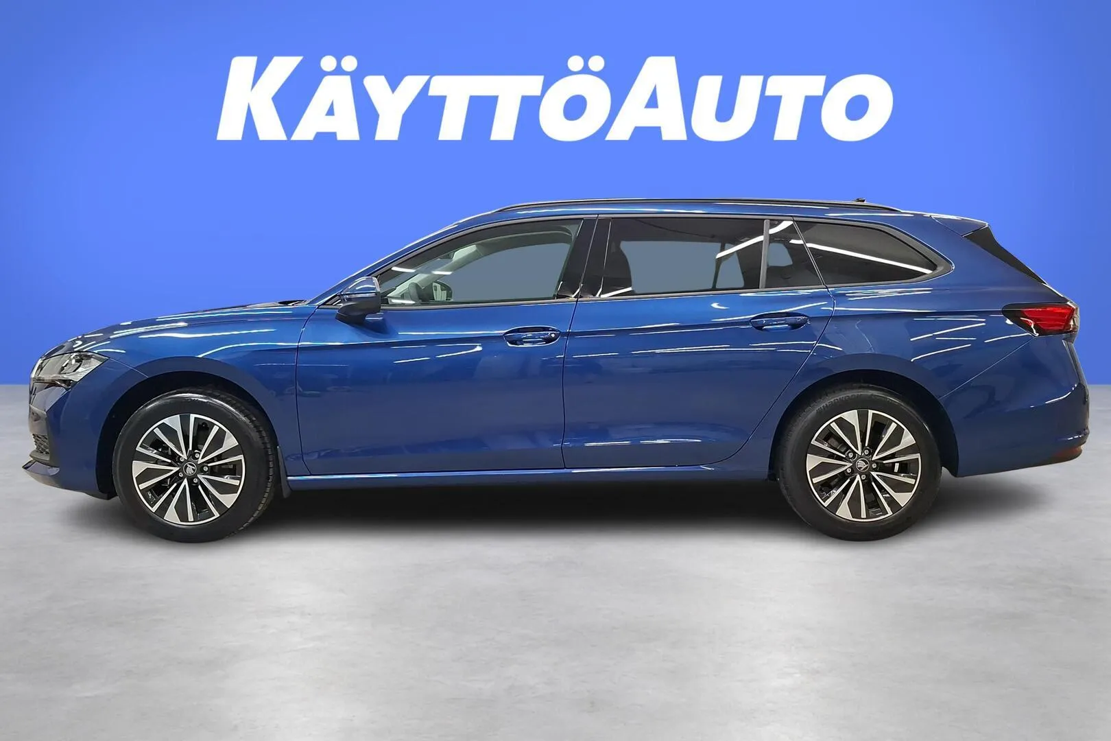 Skoda Superb YMS-423 carousel image