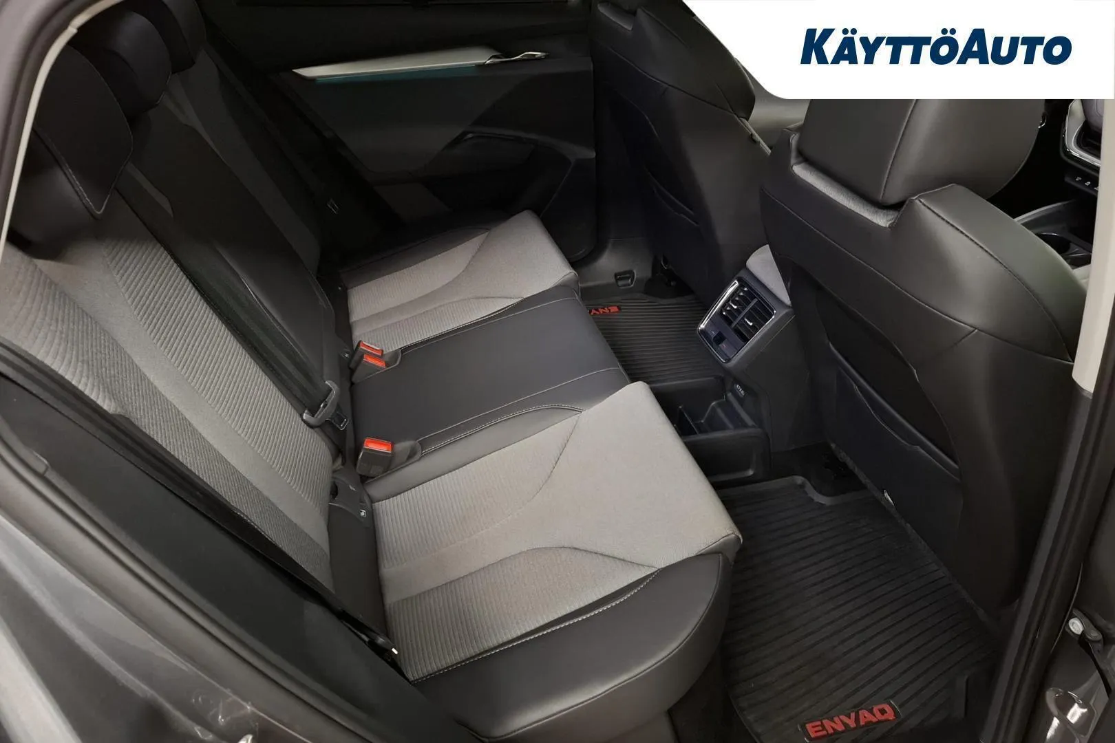 Skoda Enyaq ZOX-207 carousel image