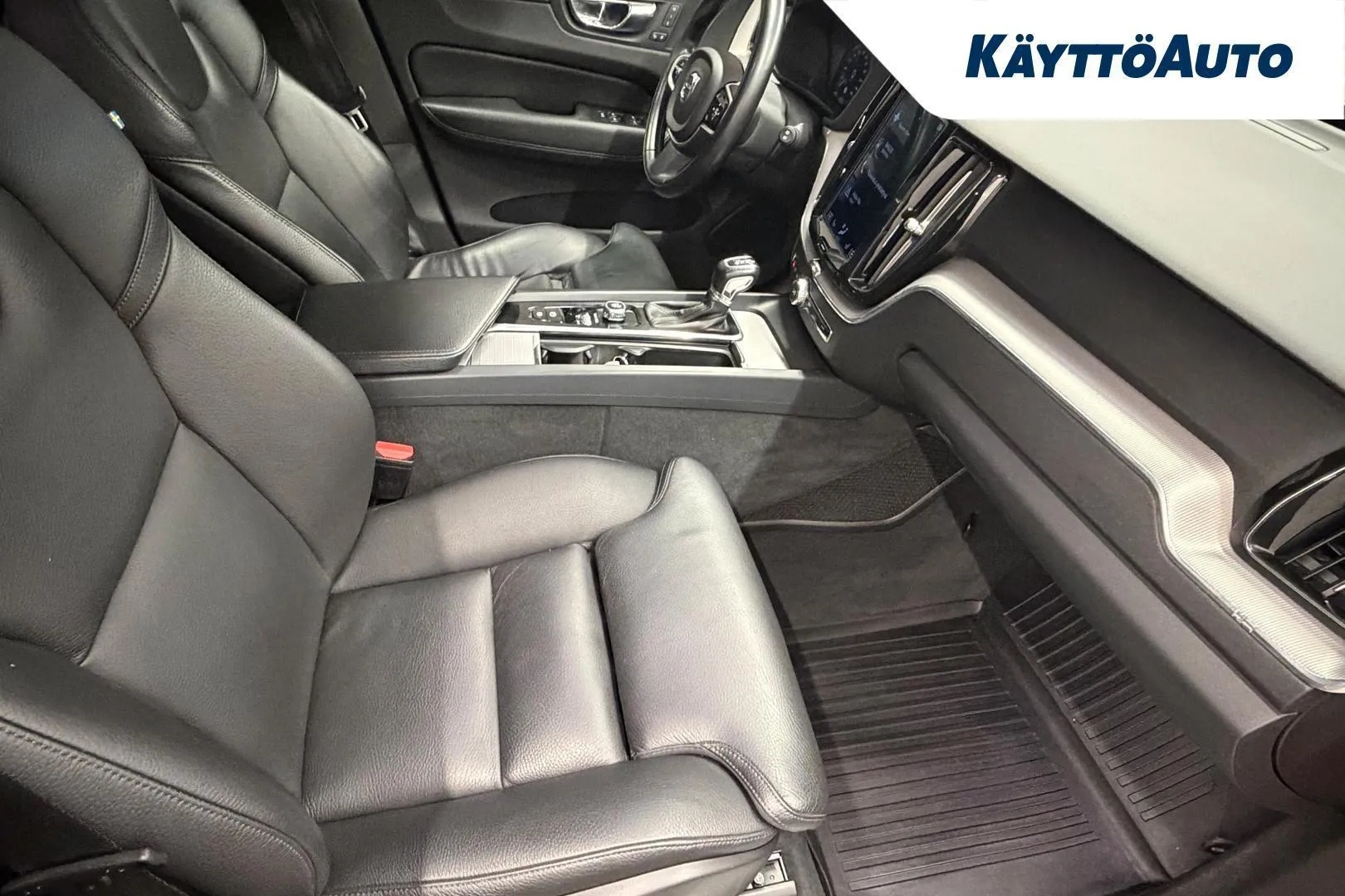 Volvo XC60 FNH-656 carousel image