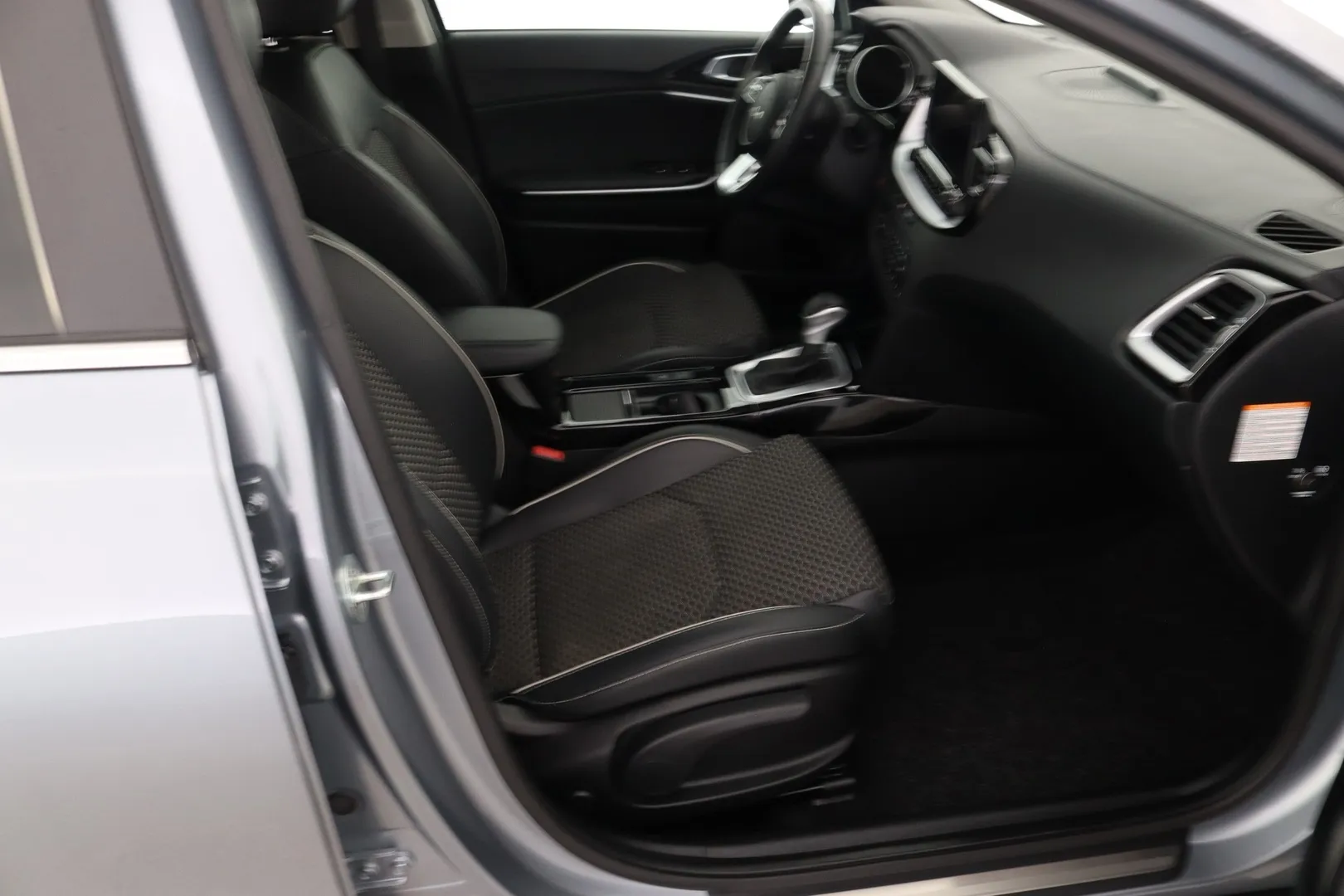 Kia XCeed XPS-840 carousel image
