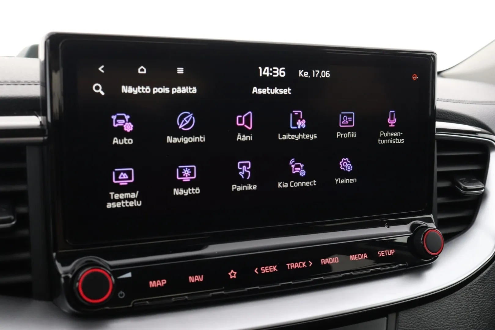 Kia XCeed XPS-840 carousel image