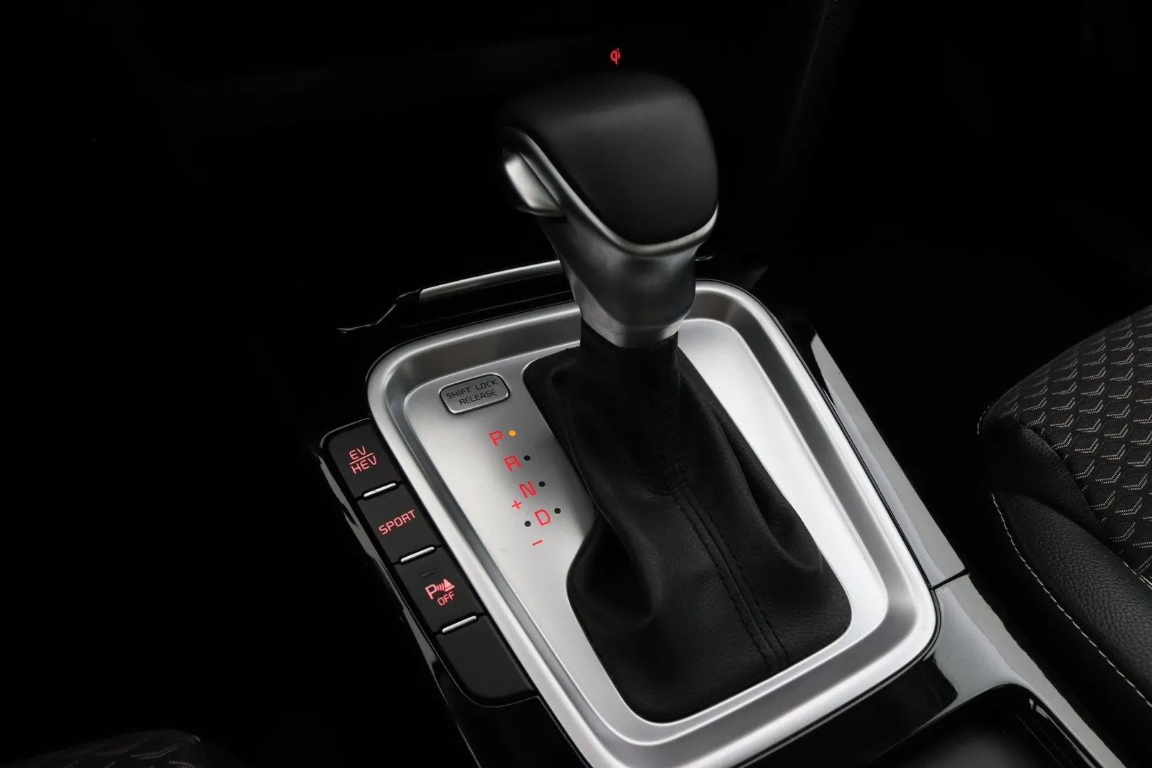Kia XCeed XPS-840 carousel image