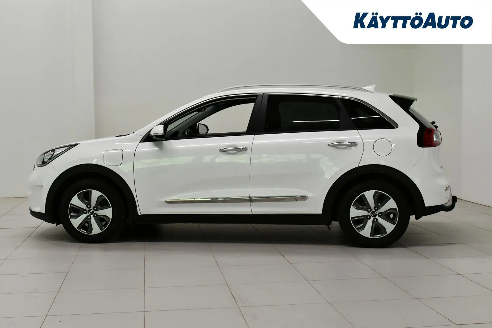 Kia Niro CMZ-671 carousel image