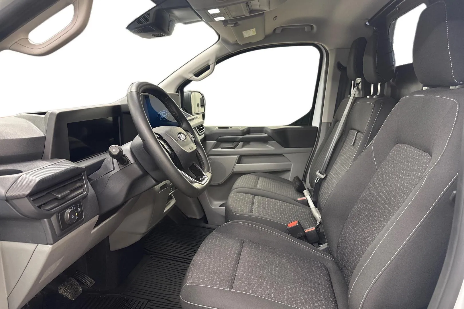 Ford Transit Custom SYY-367 carousel image
