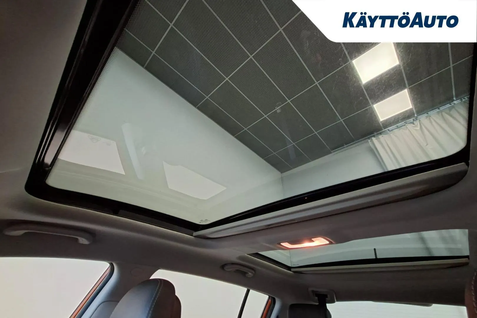 Kia Sportage XVL-291 carousel image