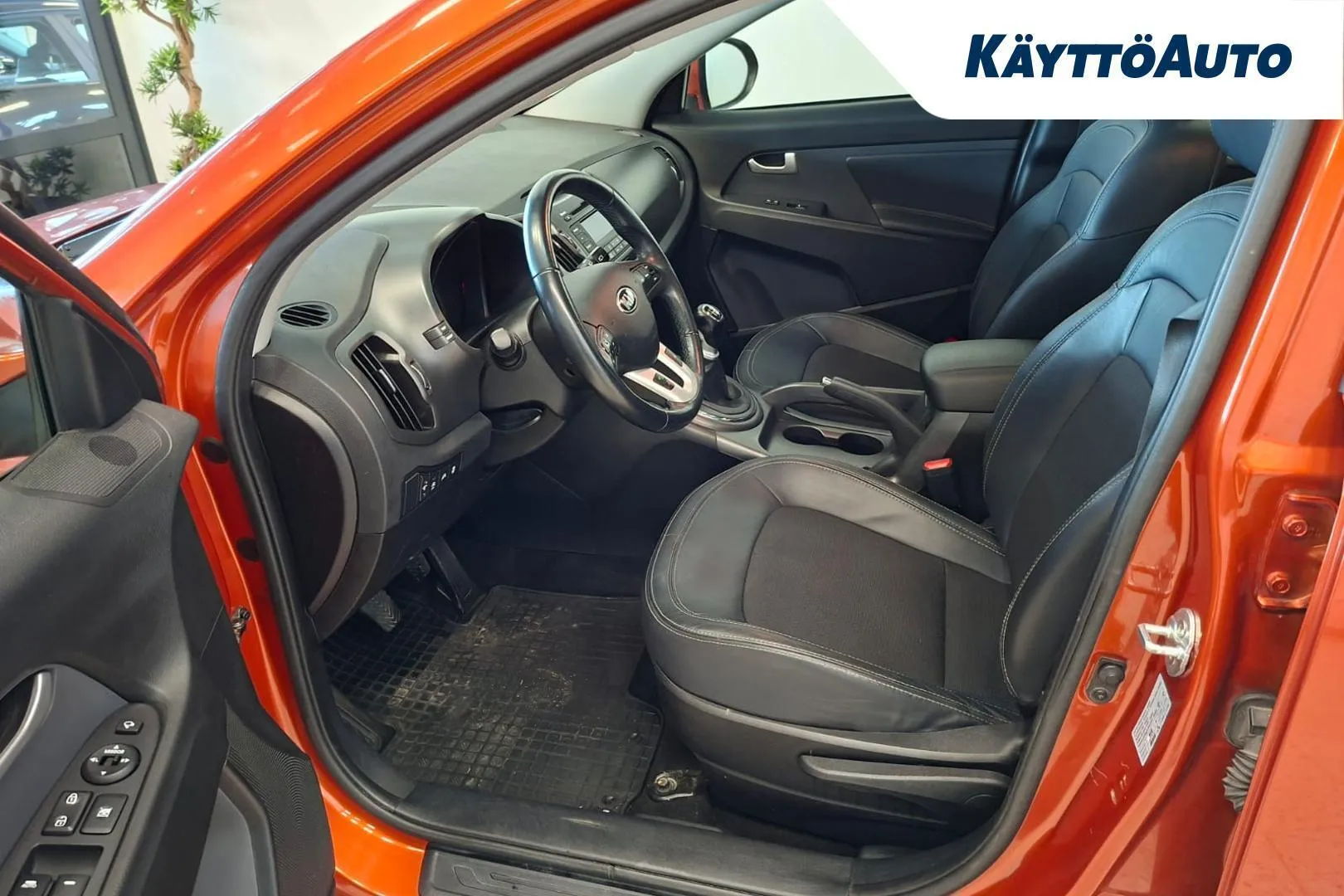 Kia Sportage XVL-291 carousel image