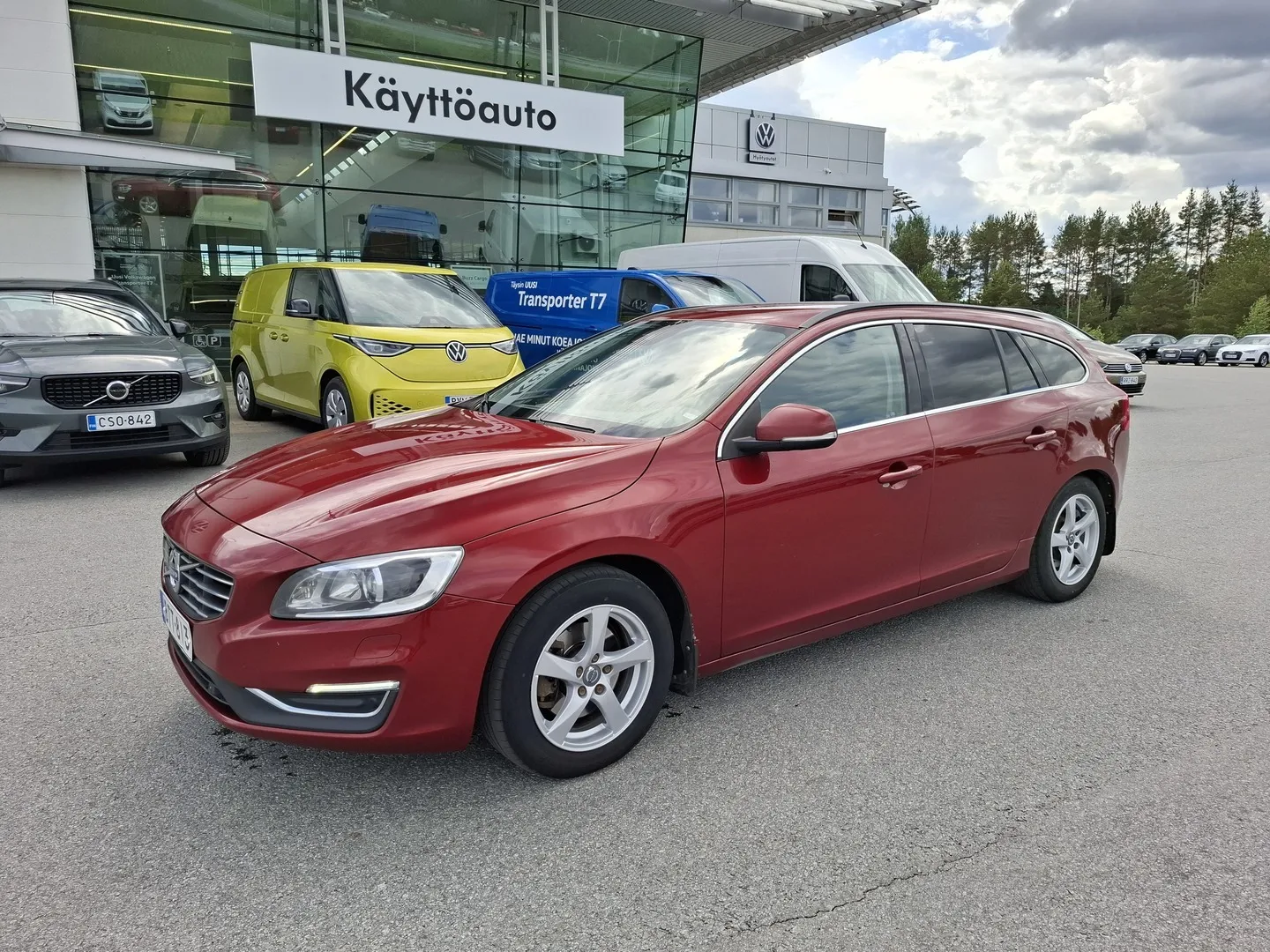 Volvo V60 BTT-813 carousel image