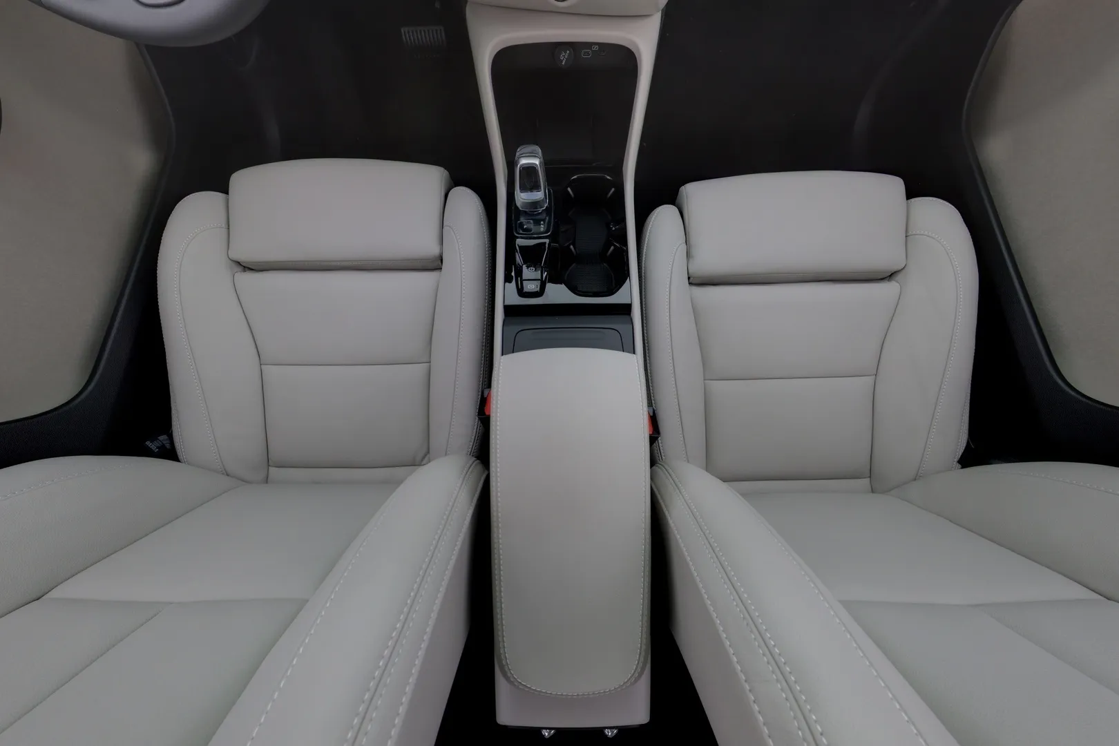 Volvo XC40 JOS-176 carousel image